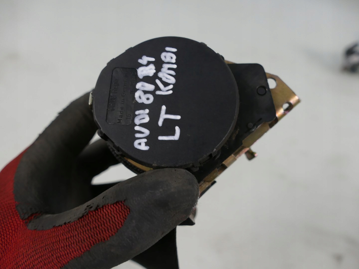 AUDI 80 B4 KOMBI sicherheitsgurt links heck