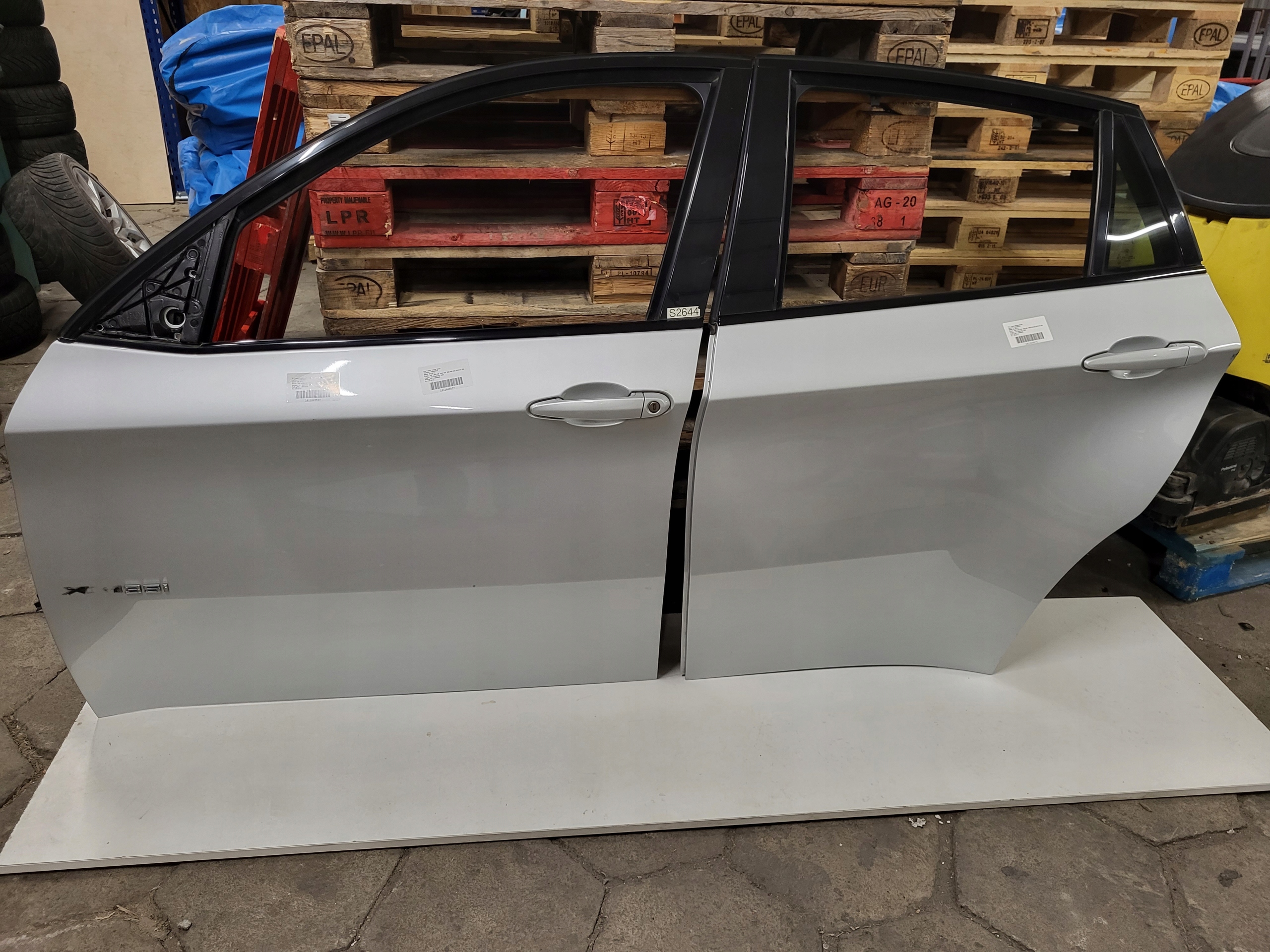 BMW X6 E71 DRZWI LEWY TYŁ KOMPLETNE IDEALNE