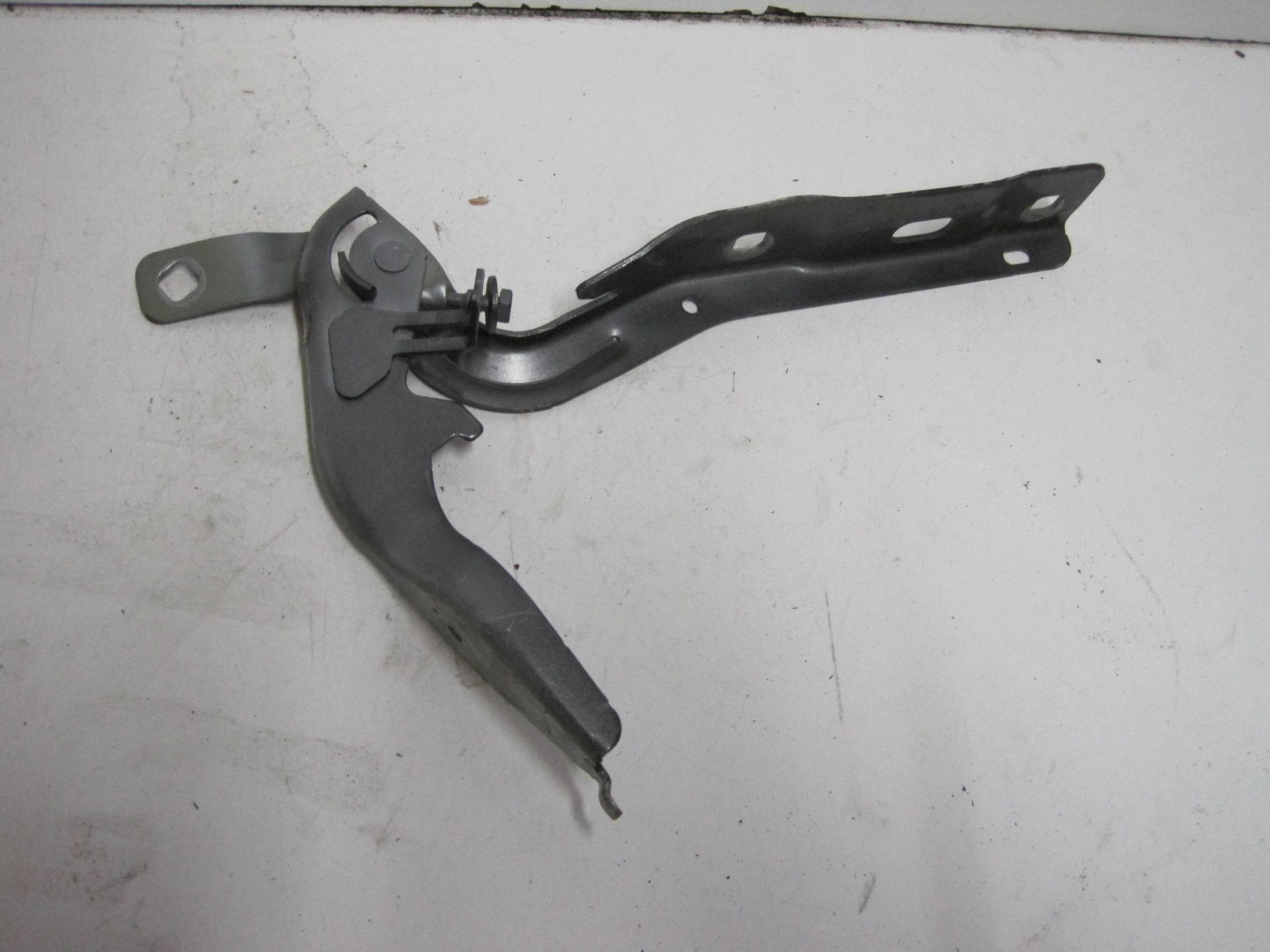 hinge bonnets left CITROEN C4 III E-C4 9831199680