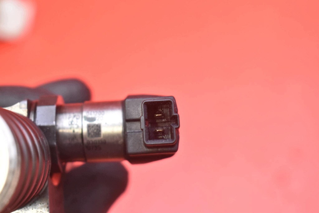 Einspritzdüse Einspritzdüse 03G130073S VW PASSAT B6 2.0 TDI 140 KM 05-10
