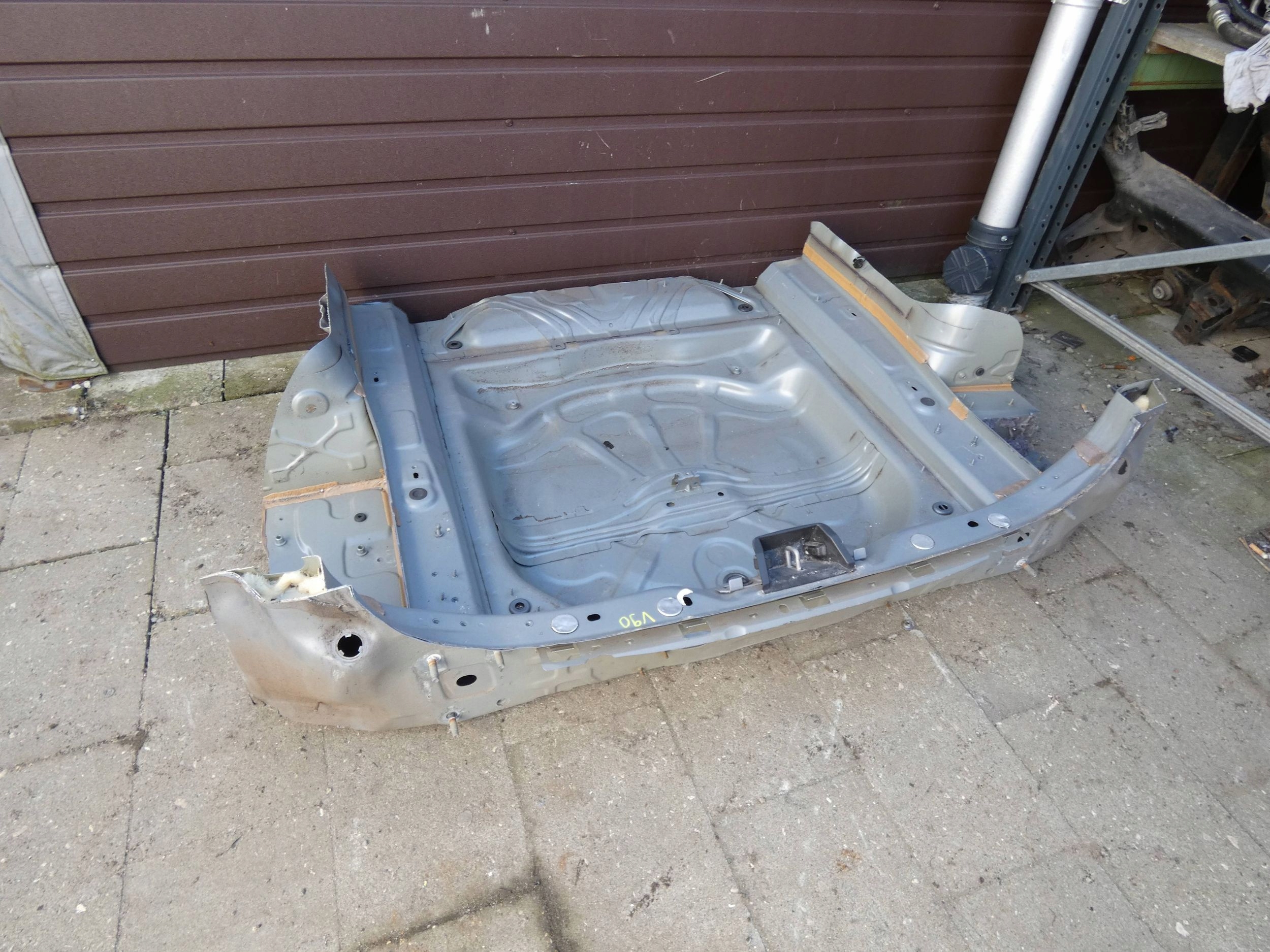 VOLVO V90 sump rear panel quarter rear part
