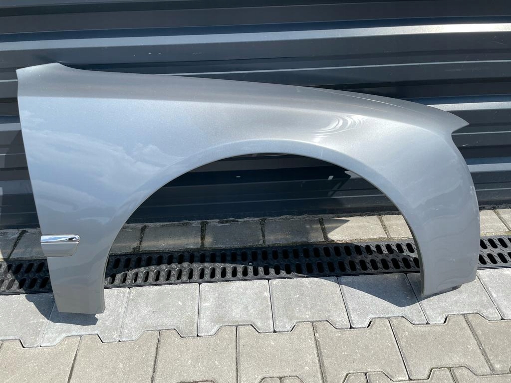 AUDI A8 D3 ВТОРОЙ РЕСТАЙЛИНГ КРЫЛО ПРАВЫЙ ПЕРЕД Ly7g