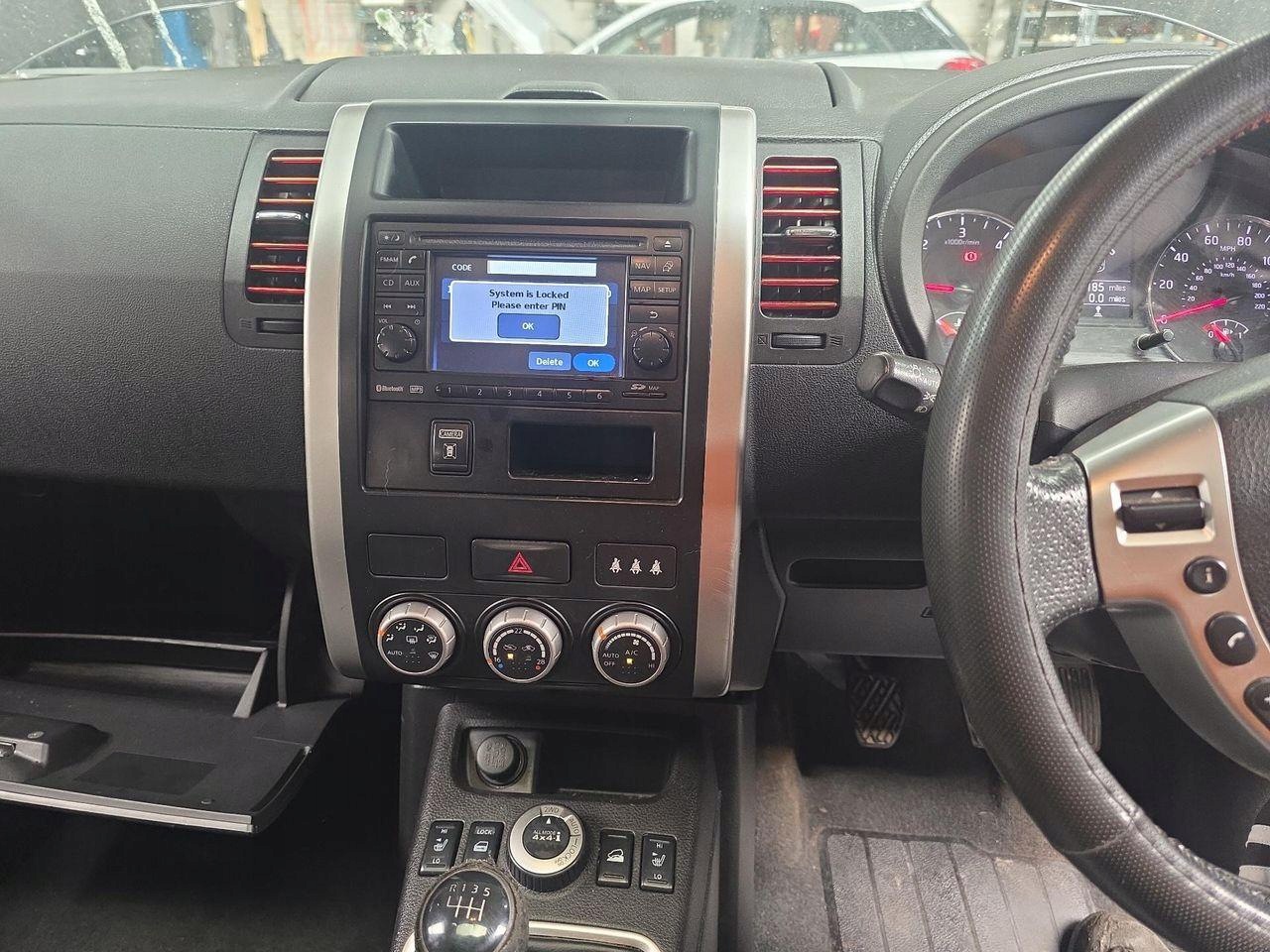 Radio auto Nissan X-Trail T31 facelift 2012 25915BH30E