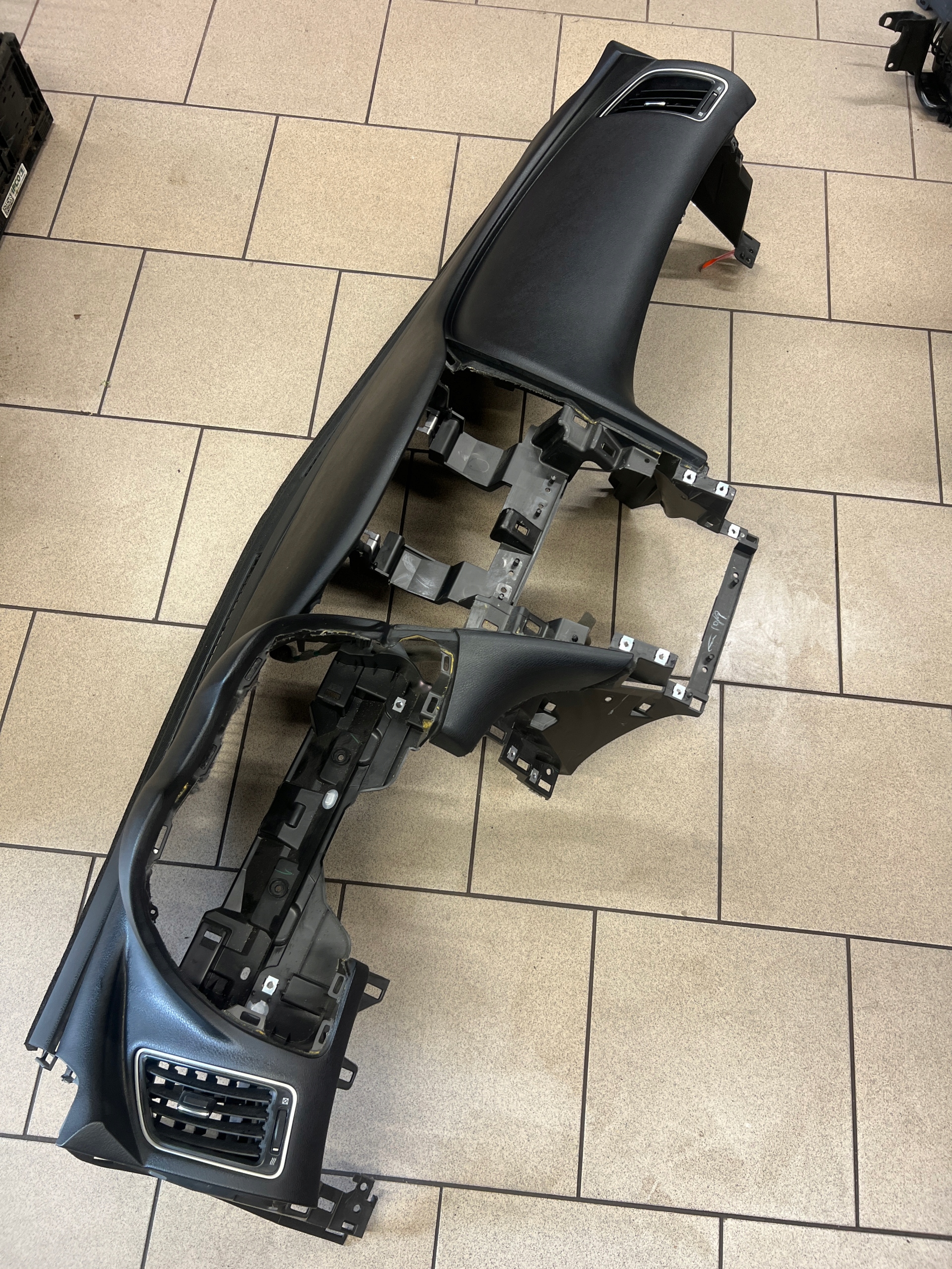 торпеда консоль INFINITI q50 оригинал европа