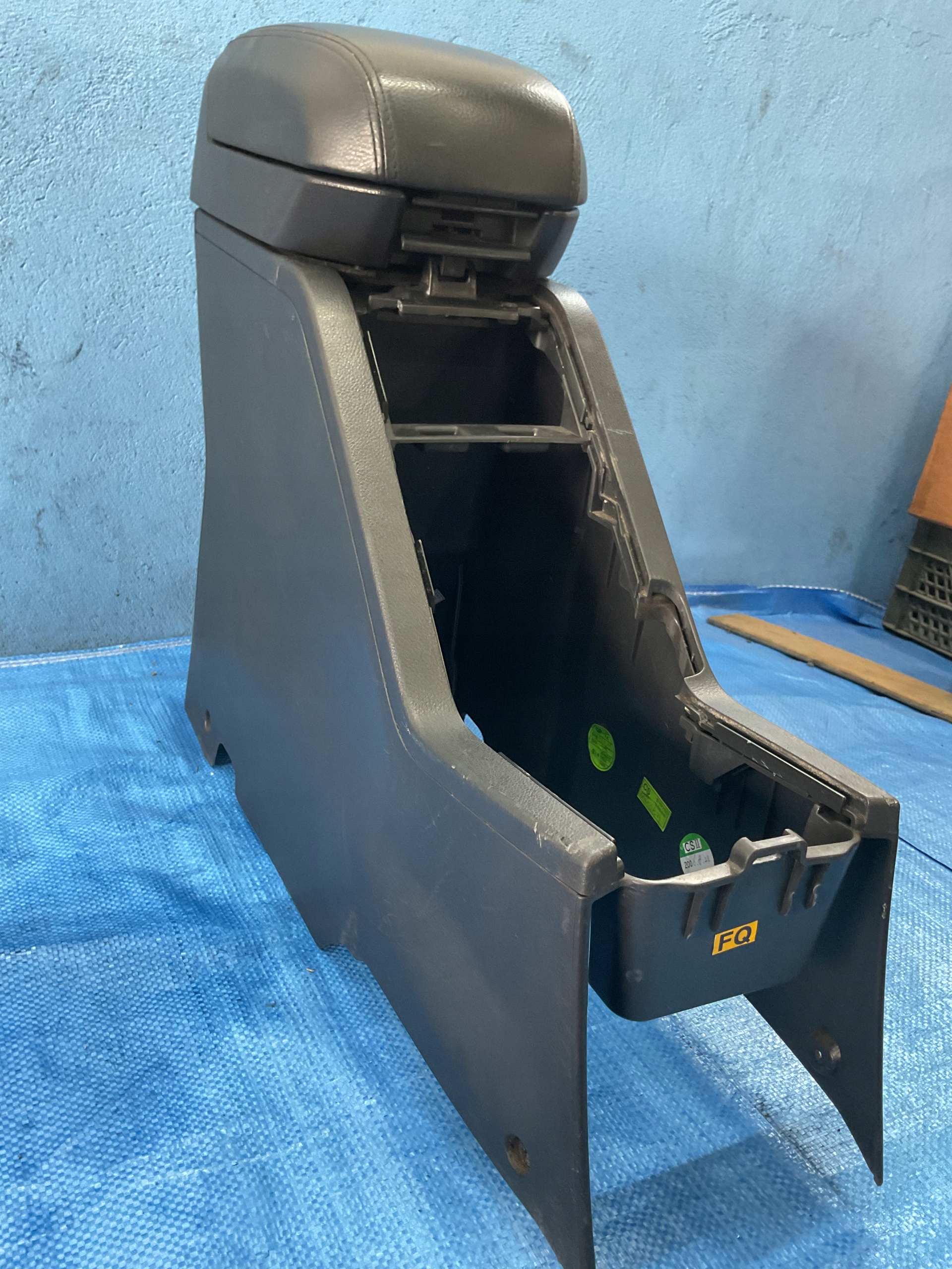 подлокотник с Chevrolet CAPTIVA и 2006-2011 европа