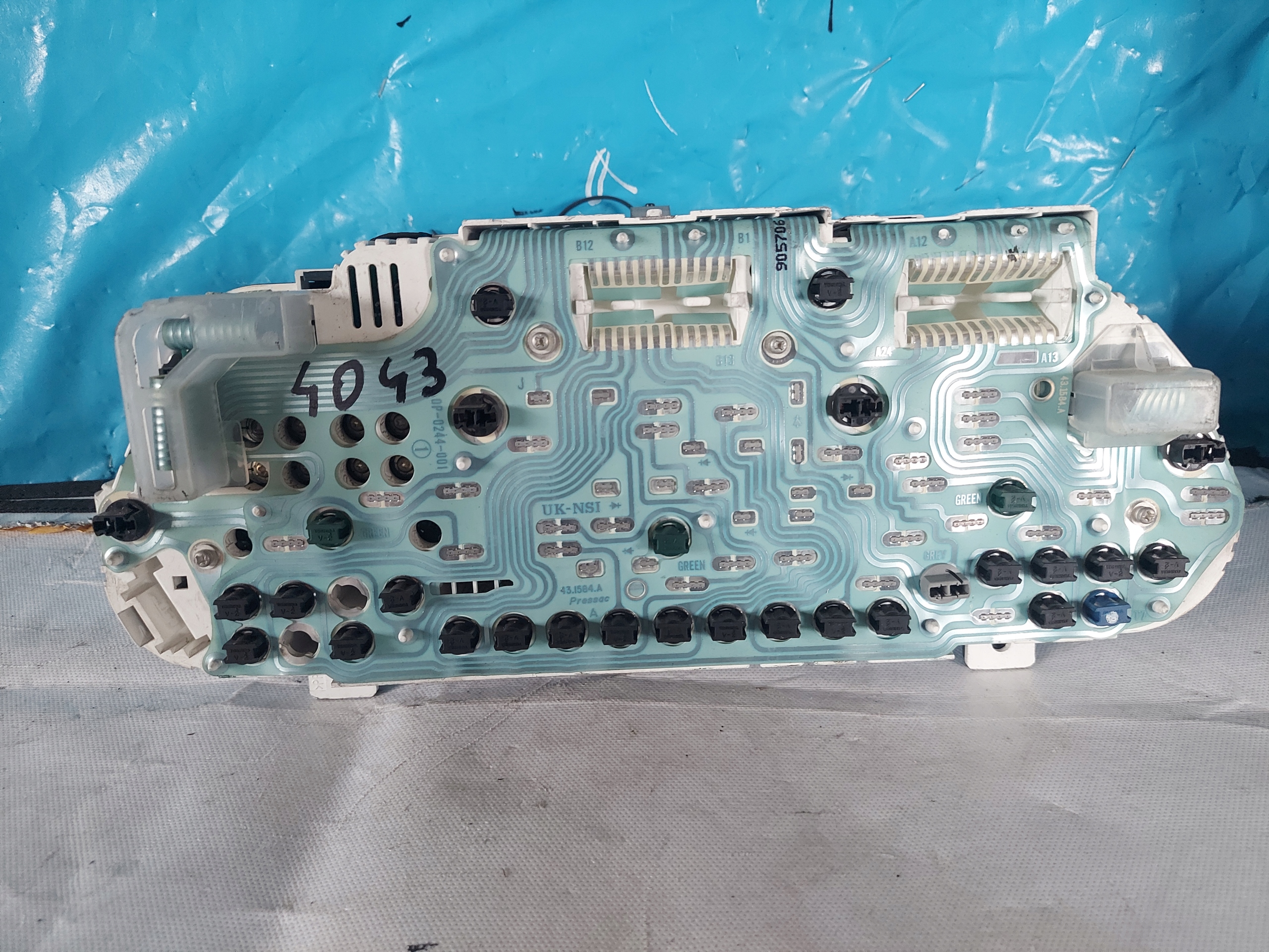 dials clock VOLVO V40 and 1.8 B 30857490