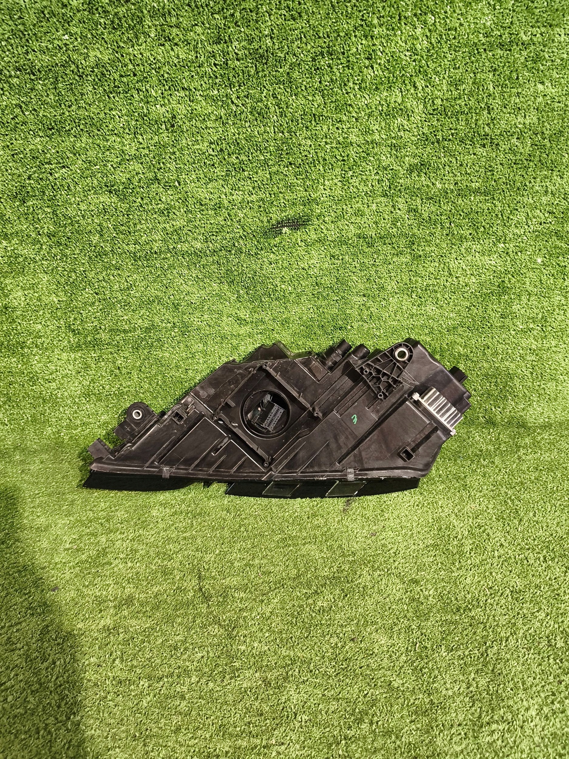 REFLEKTOR right front SKODA OCTAVIA III LIFT 17- FULL LED NR.R1392
