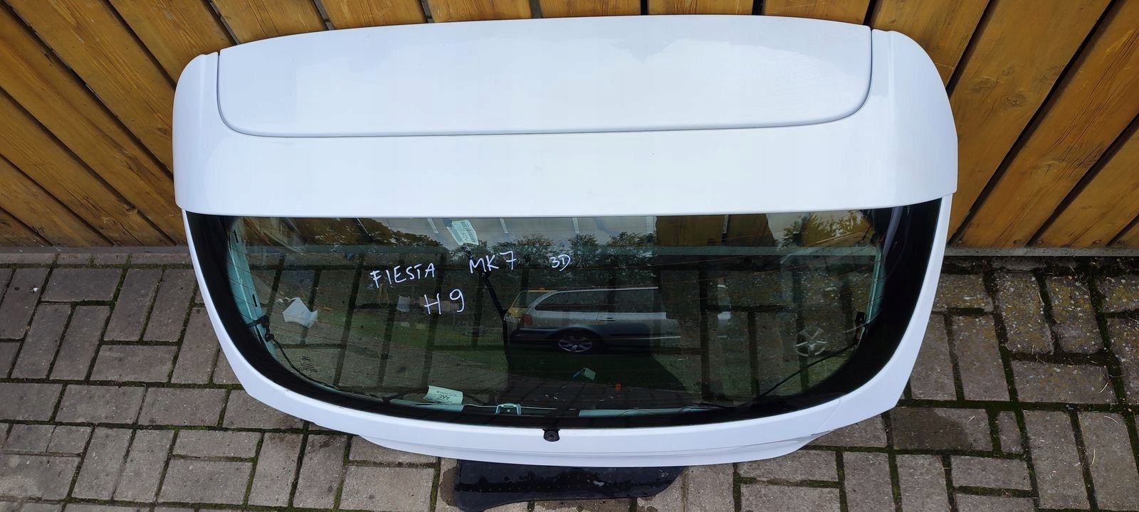 trunk door boot Ford Fiesta MK7 3D H9