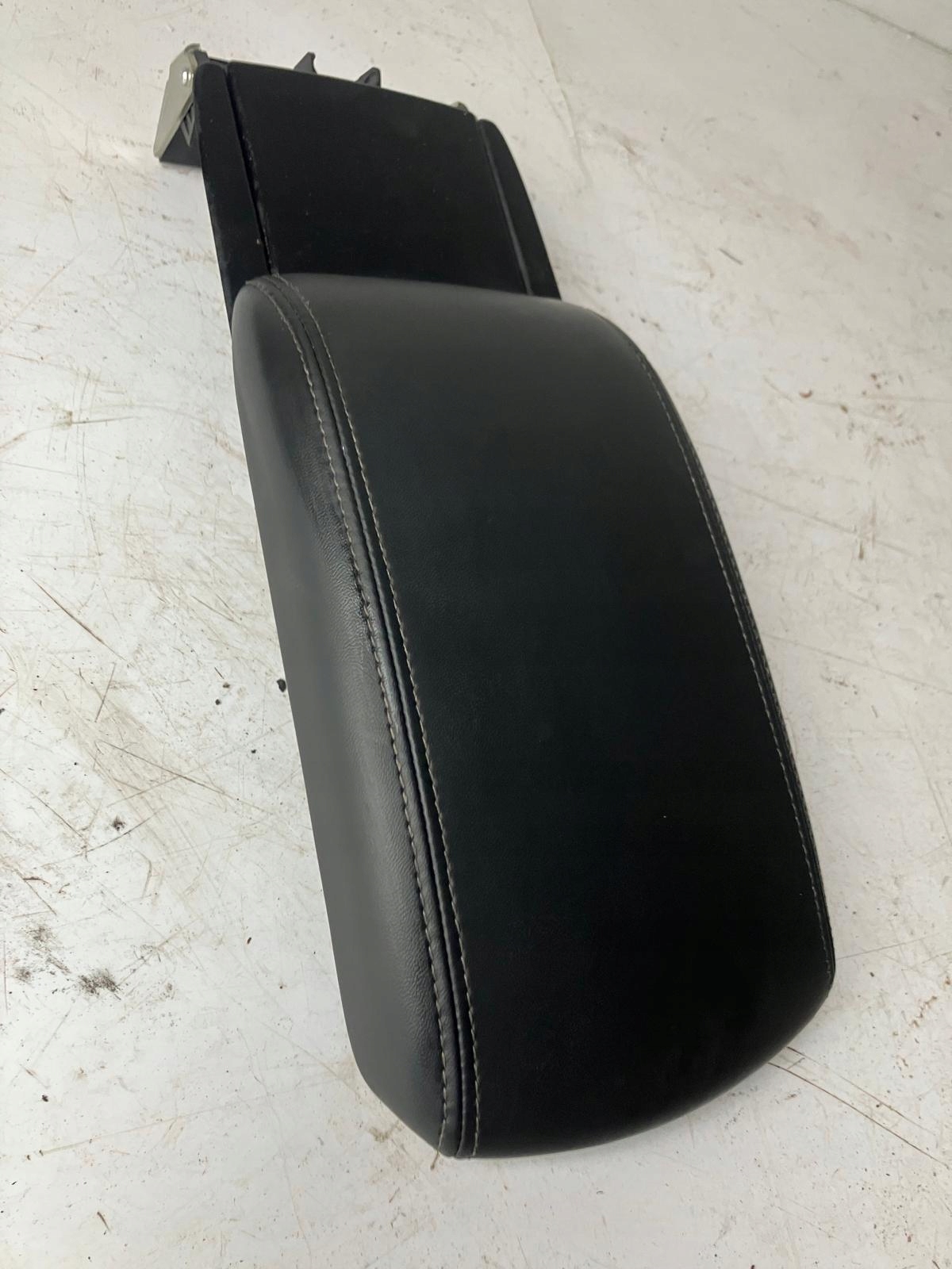 armrest PEUGEOT 308 T9 leather SKORZANY