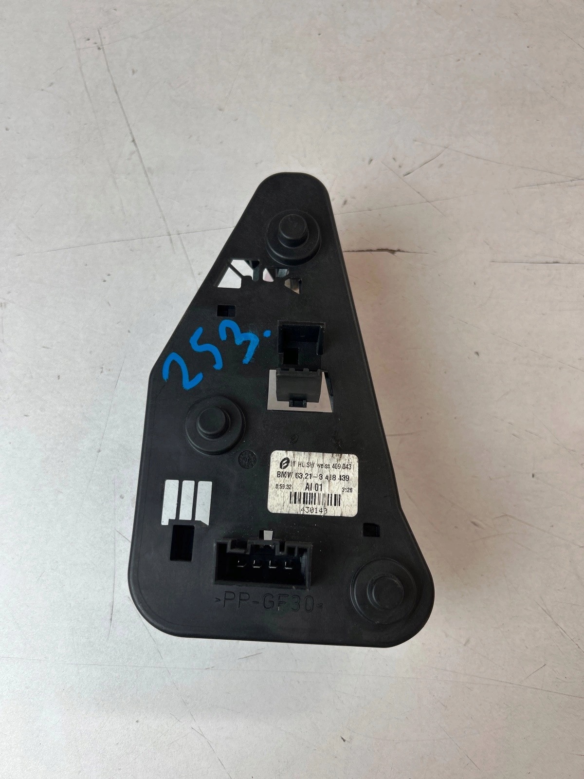 light housing rear part left BMW X3 E83