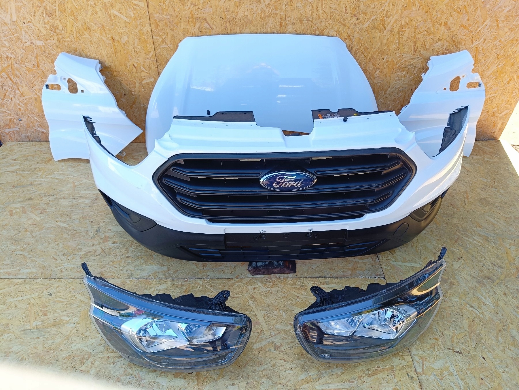 FORD TRANSIT CUSTOM LIFT PRZÓD MASKA BŁOTNIK ZDERZAK PAS CHŁODNICA LAMPA