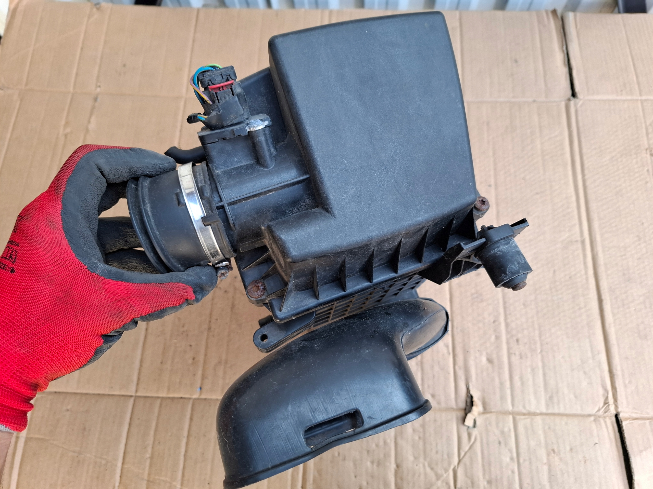FORD FIESTA MK7 1.6 TDCI Gehäuse filter luft 8V21-9600-AG
