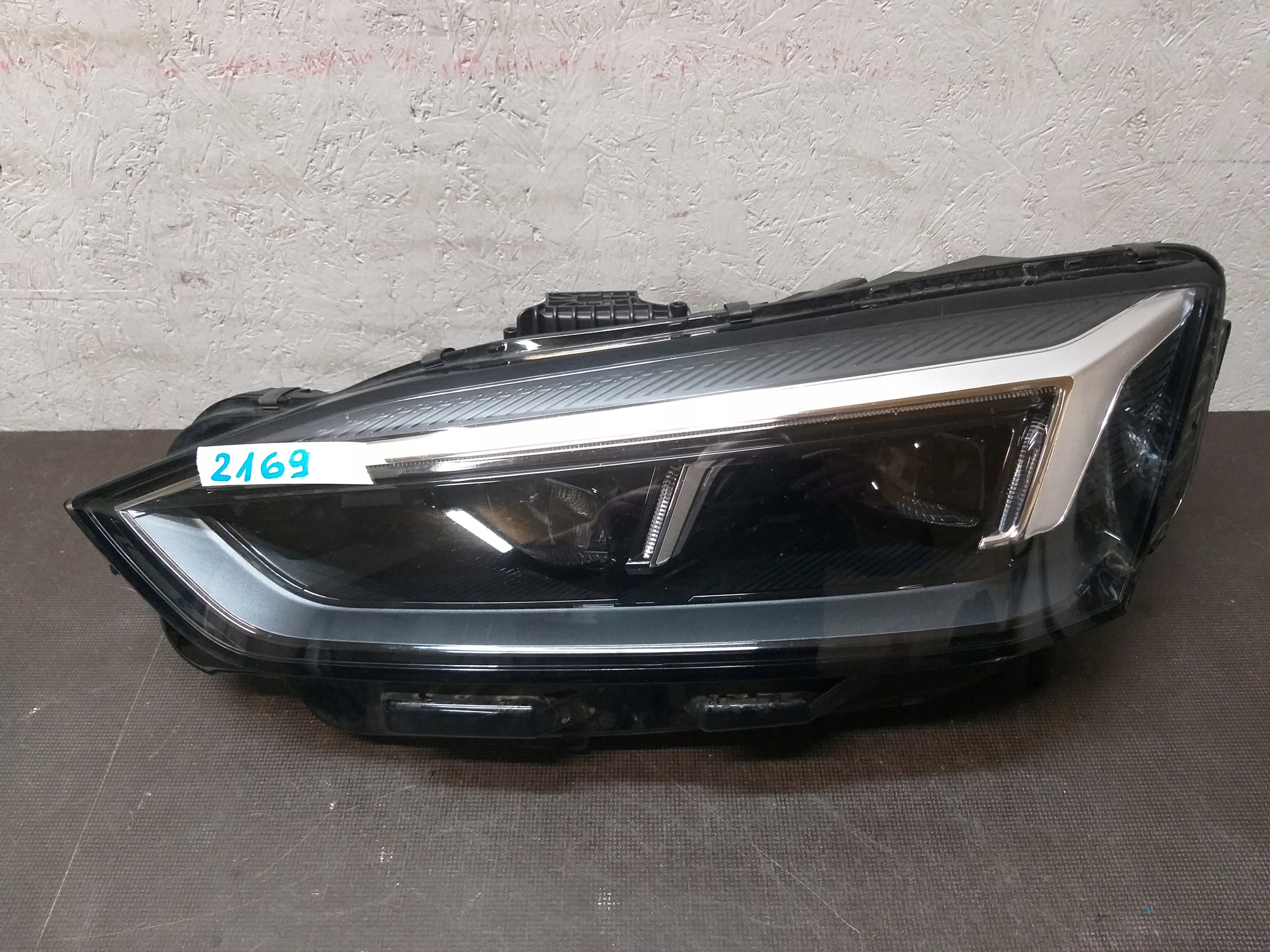 LAMPA PRZÓD LEWA AUDI A5 RS5 MATRIX FULL LED