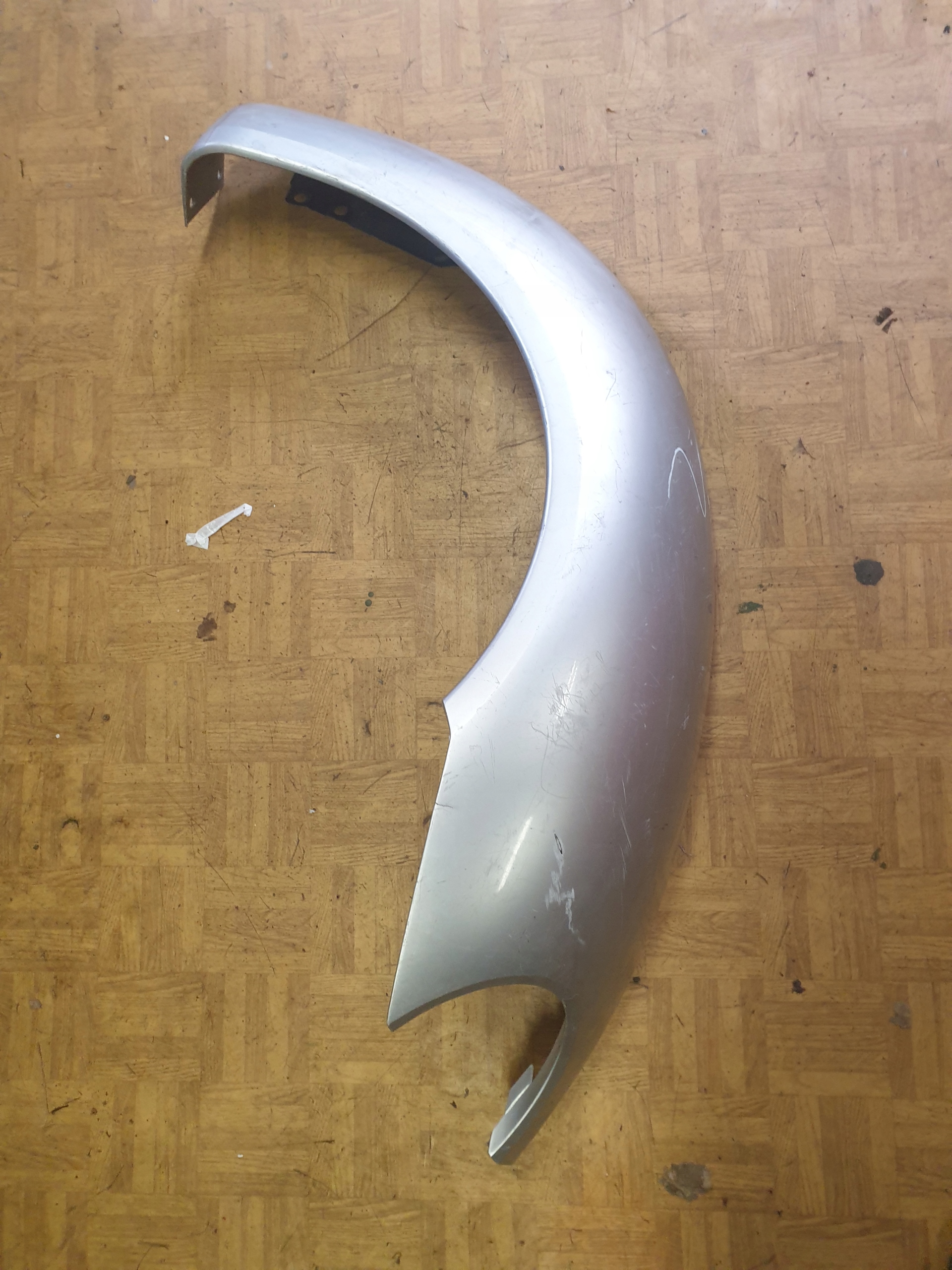 fender right front VW NEW BEETLE 1C0821108B