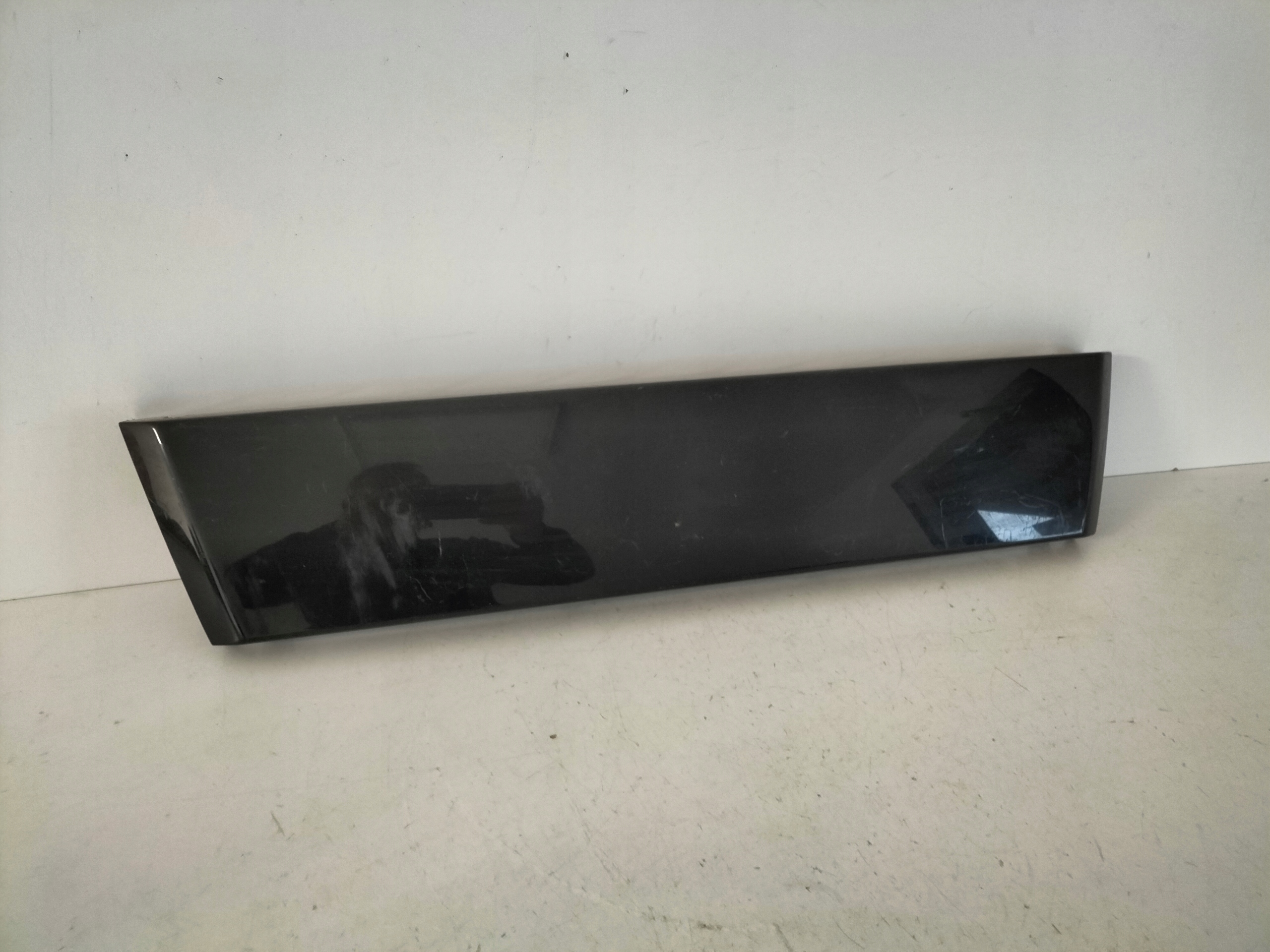 pad below tablice registration front AUDI Q5 8R 09-12