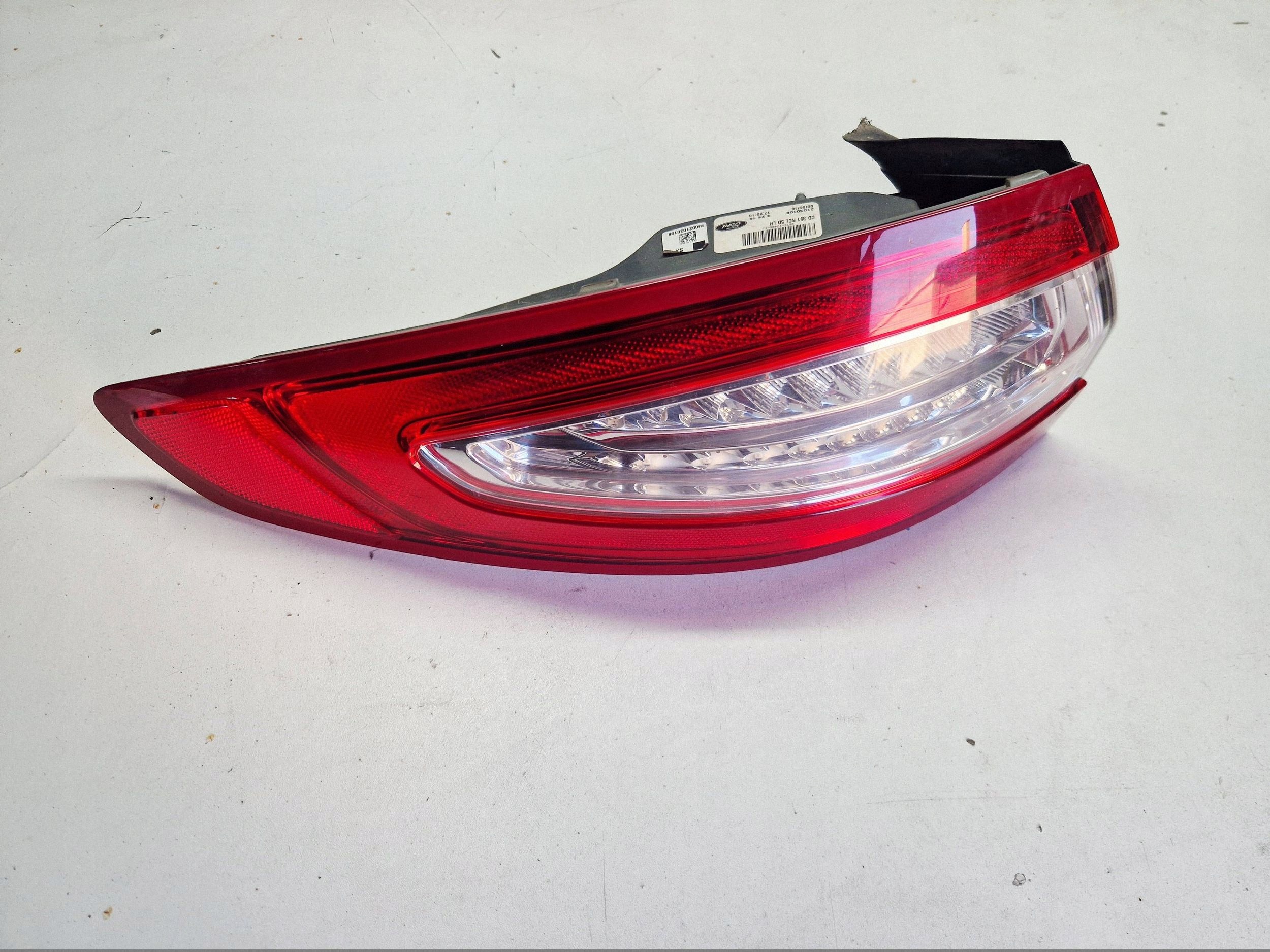 light rear rear part side left Ford Mondeo MK V MK5 HB 5D DS7313405FJ