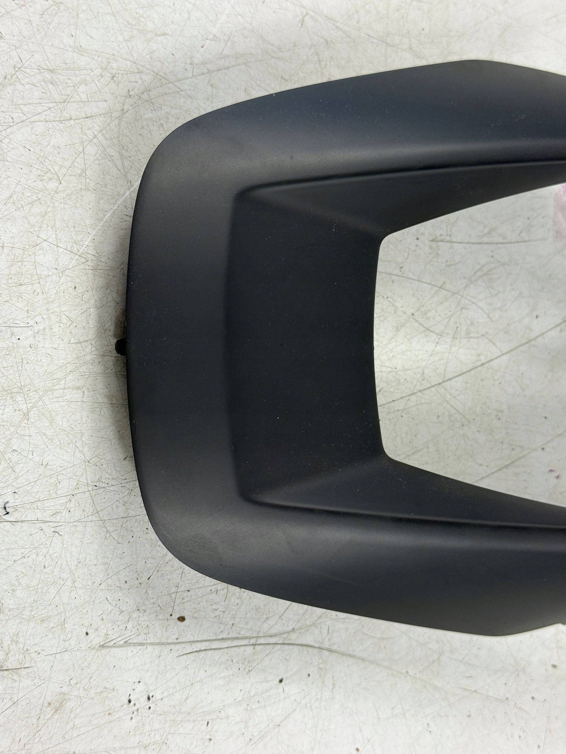 peugeot 3008 и 2011 рамка UP 9688279577