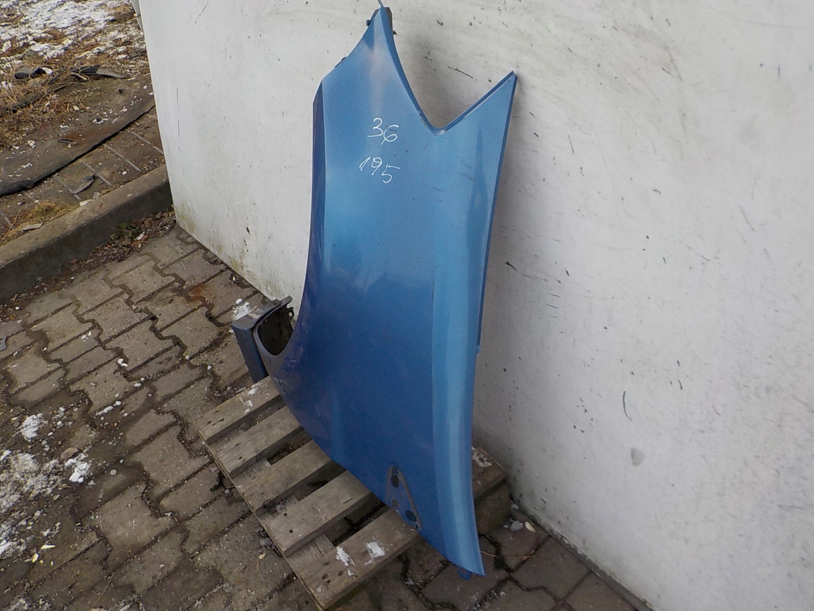 36 RENAULT CLIO III fender left front front 195