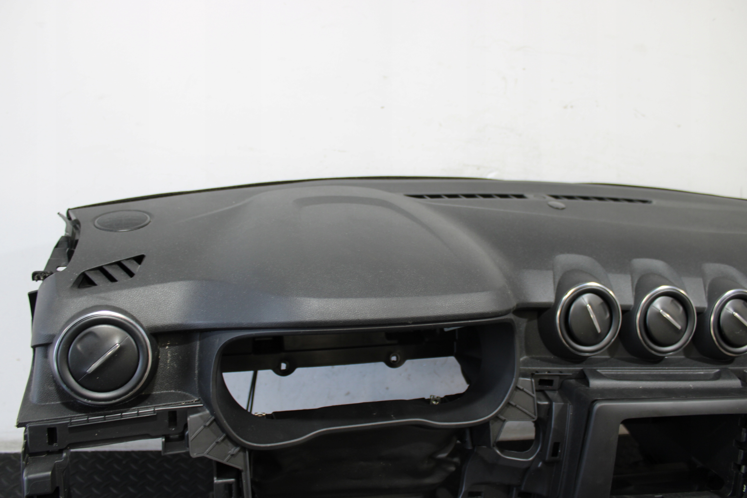 dashboard console cockpit DACIA DUSTER II 2