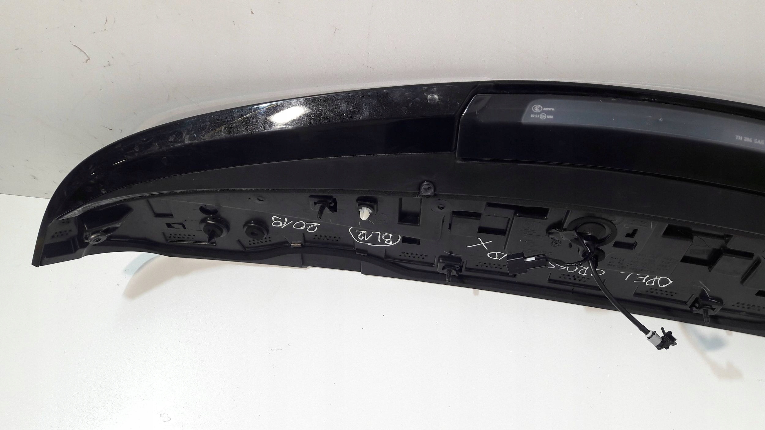 Opel Crossland X Spoiler GM1041A00 (BL12)