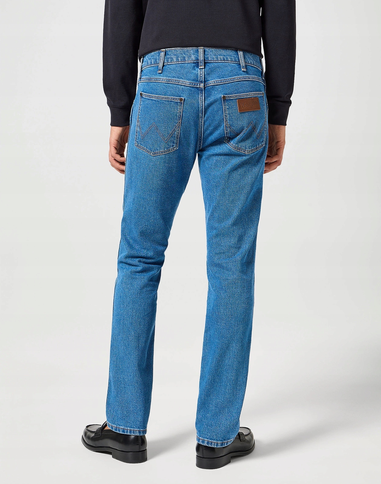 Pánské jednoduché džíny Wrangler Greensboro Saddlestone 112355021 34/32