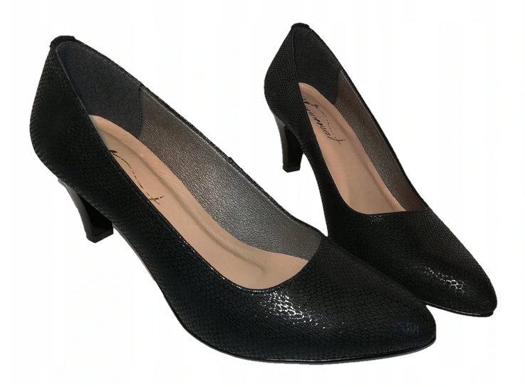 

73. Uniwersał zgrabne eleganckie czółenka s. nat.