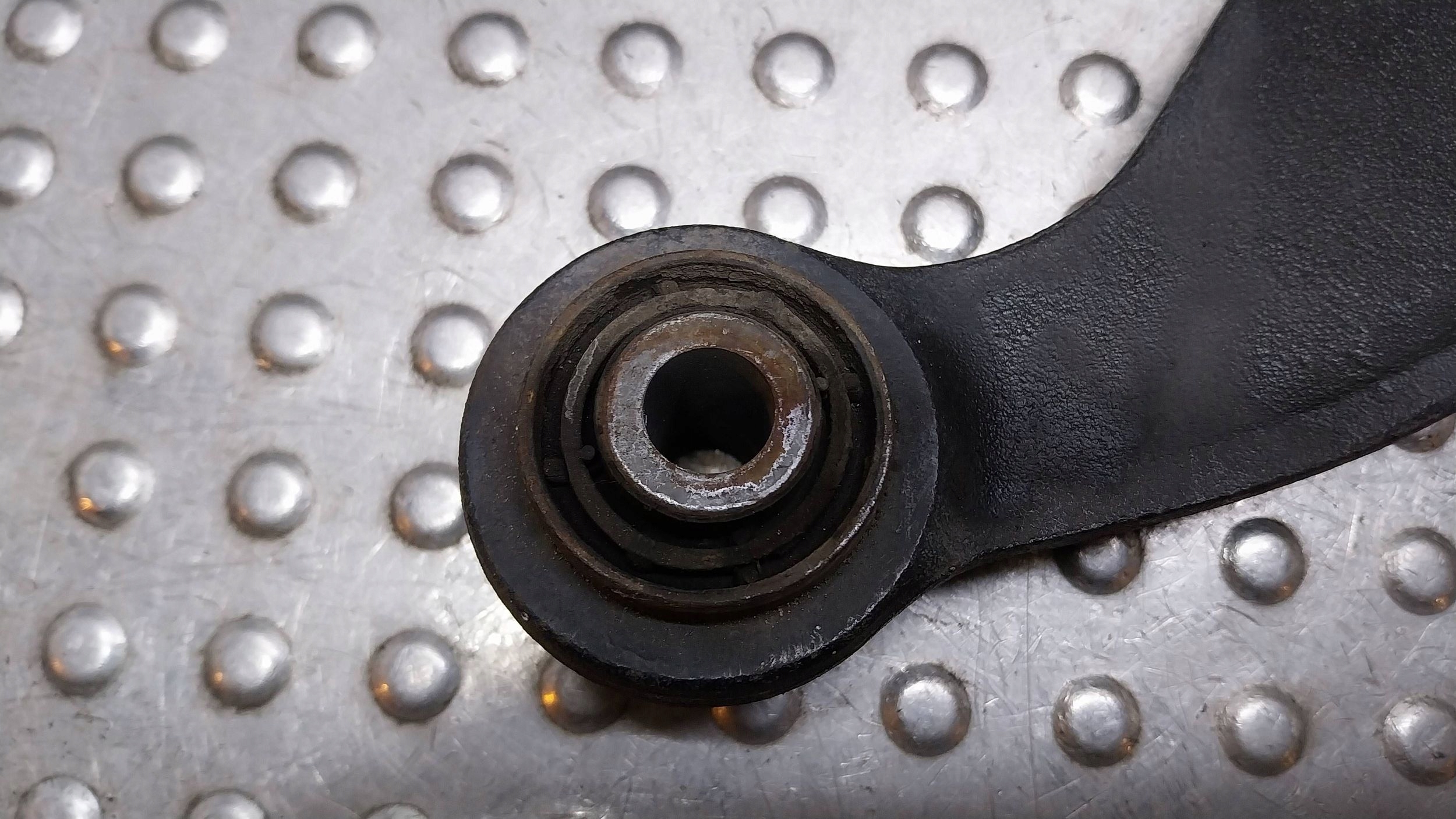 Querlenker links rechts heck 1M51-5500-AA FORD FOCUS MK1 HB MAZDA 3 BK BL 5 CW