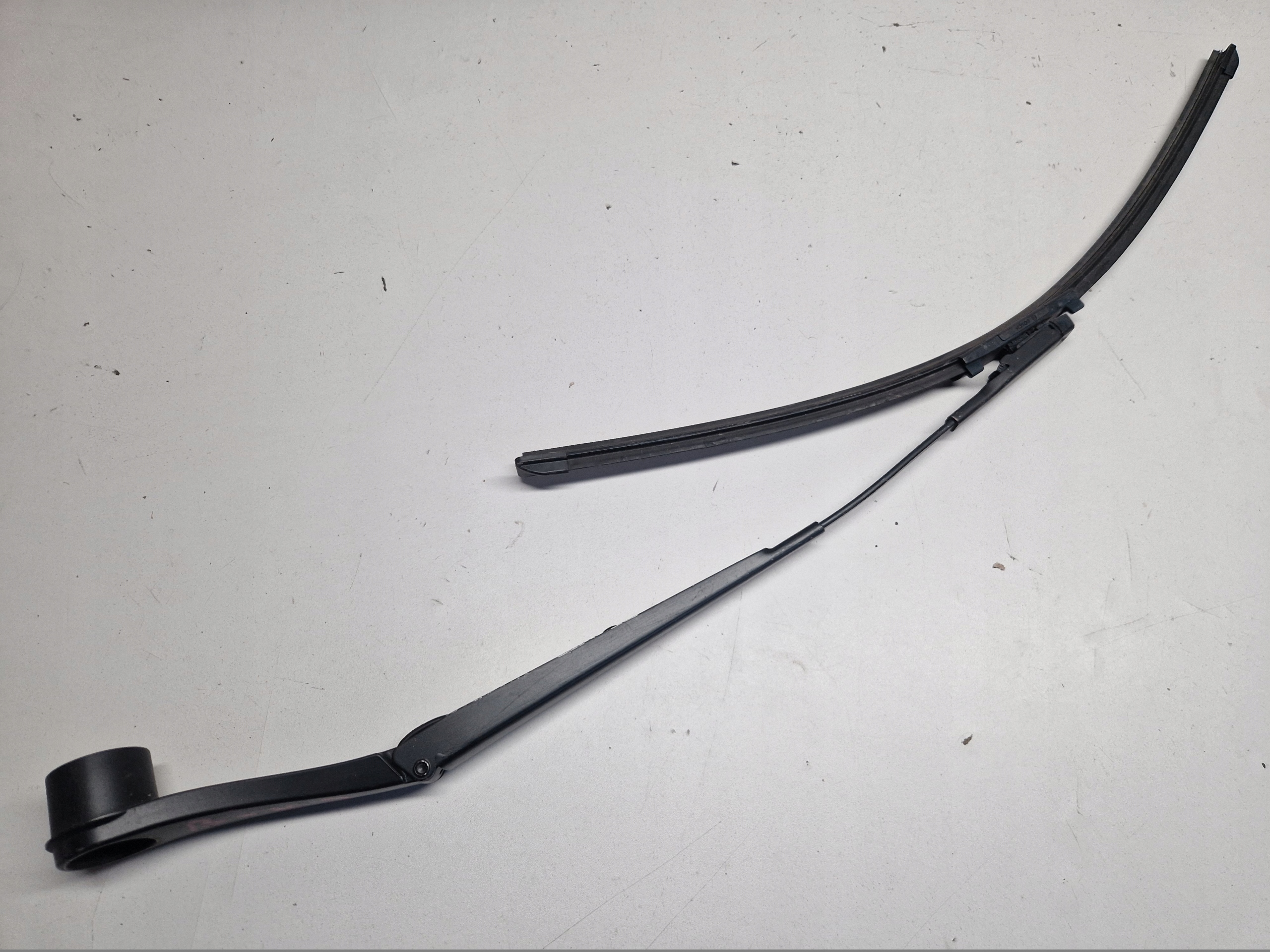 FORD B-MAX wiper arm right front AV11-17526-CE