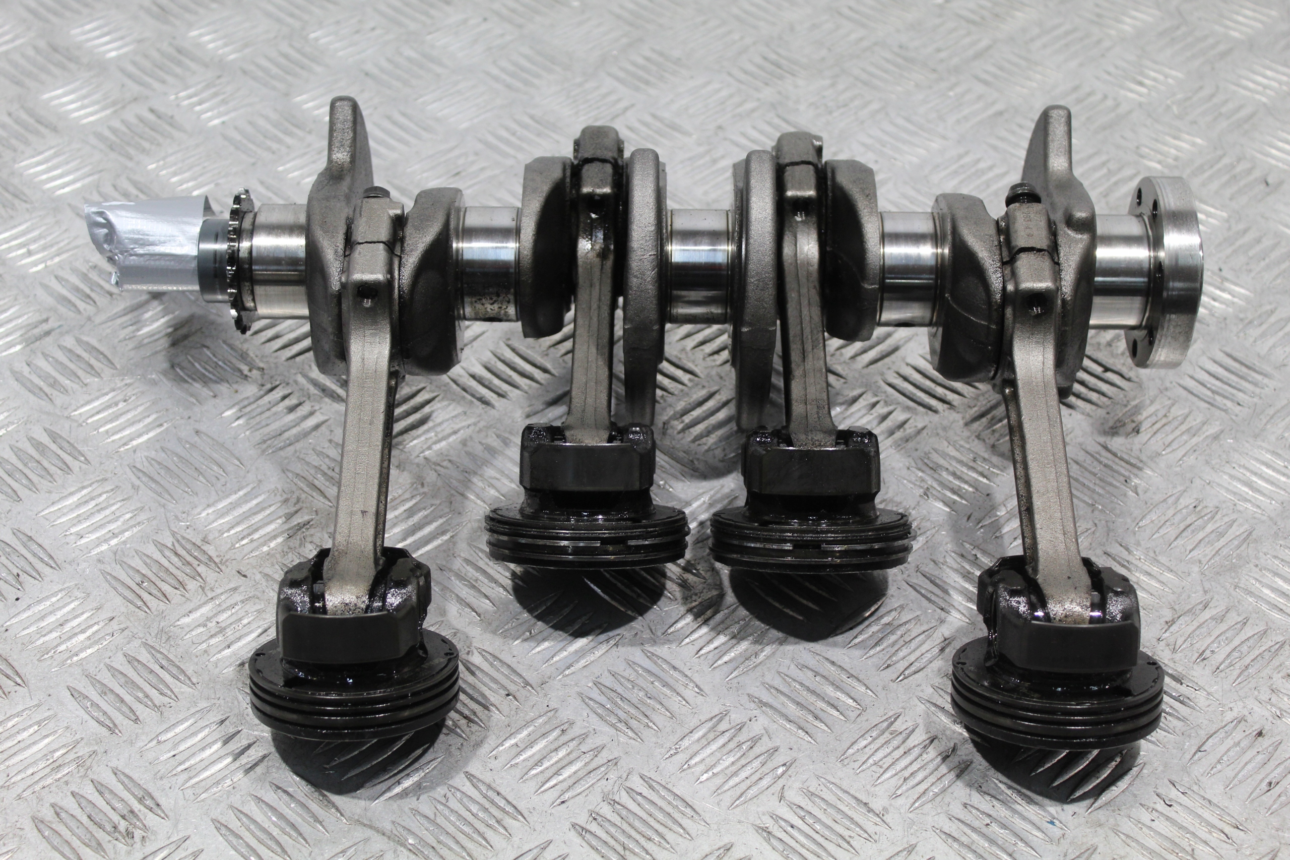 WAŁ KORBOWY TŁOKI CLIO V 5 K9K