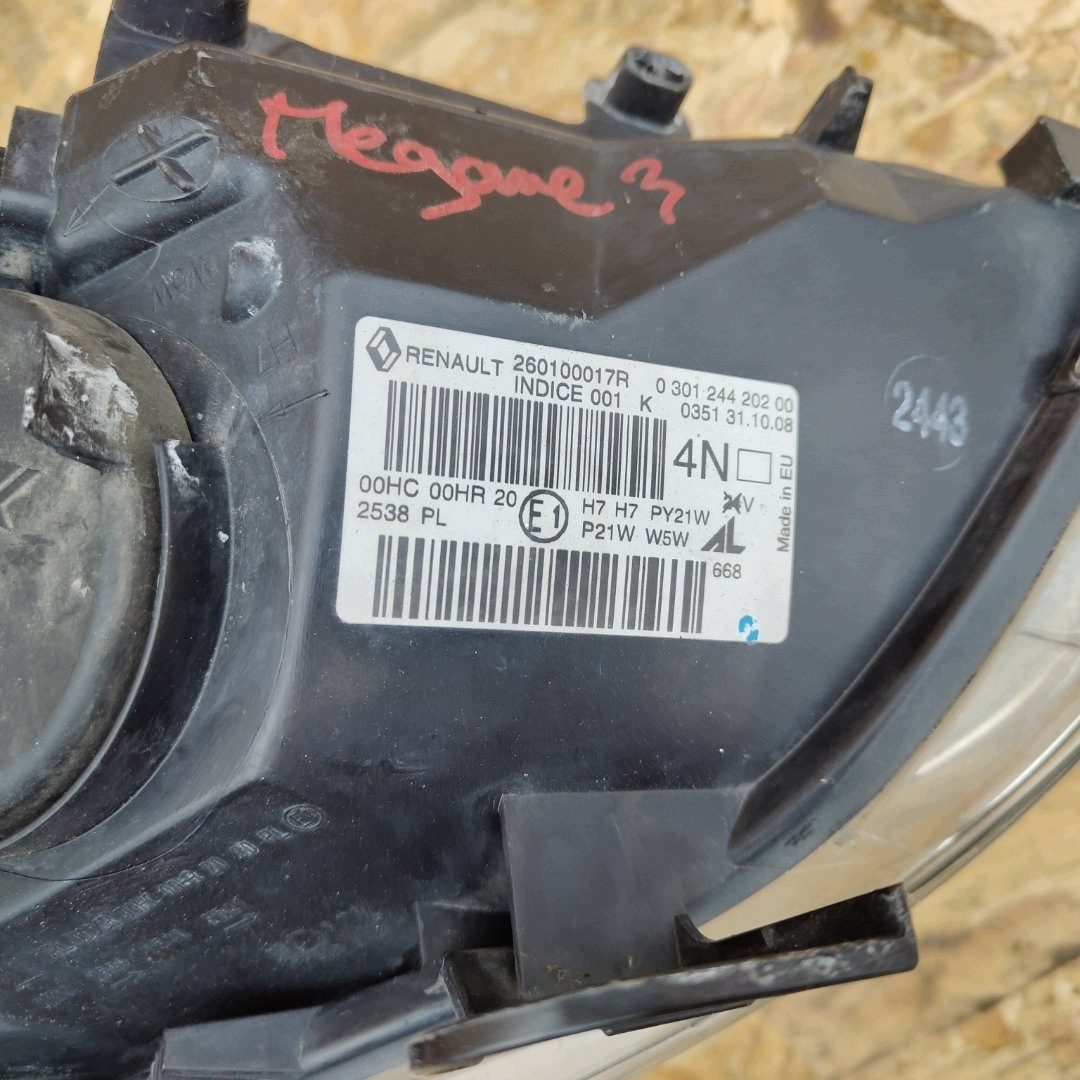 light front right RENAULT MEGANE III OEM 260100017R REFLEKTOR