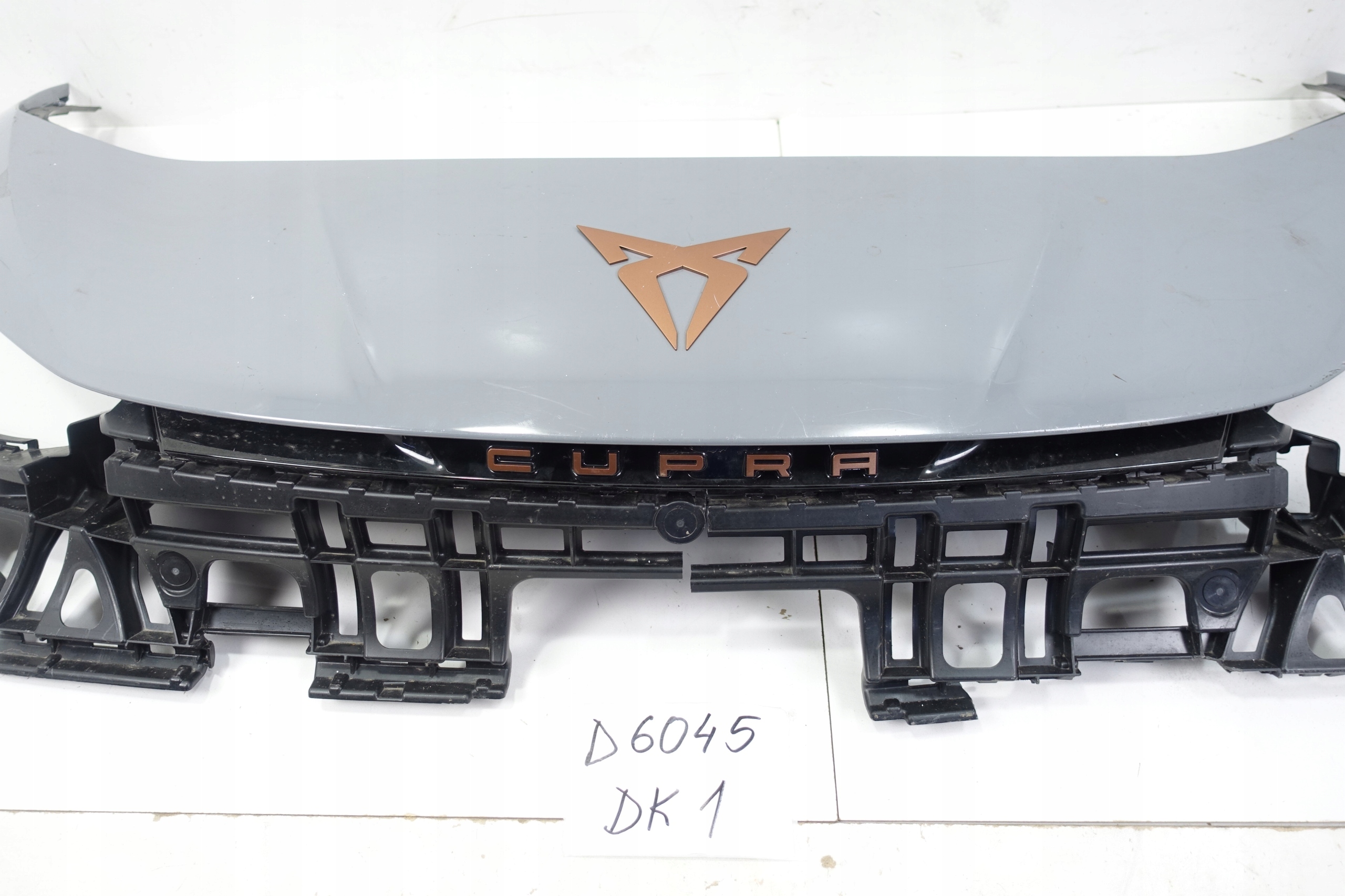 maska nárazníku předek CUPRA BORN 2021