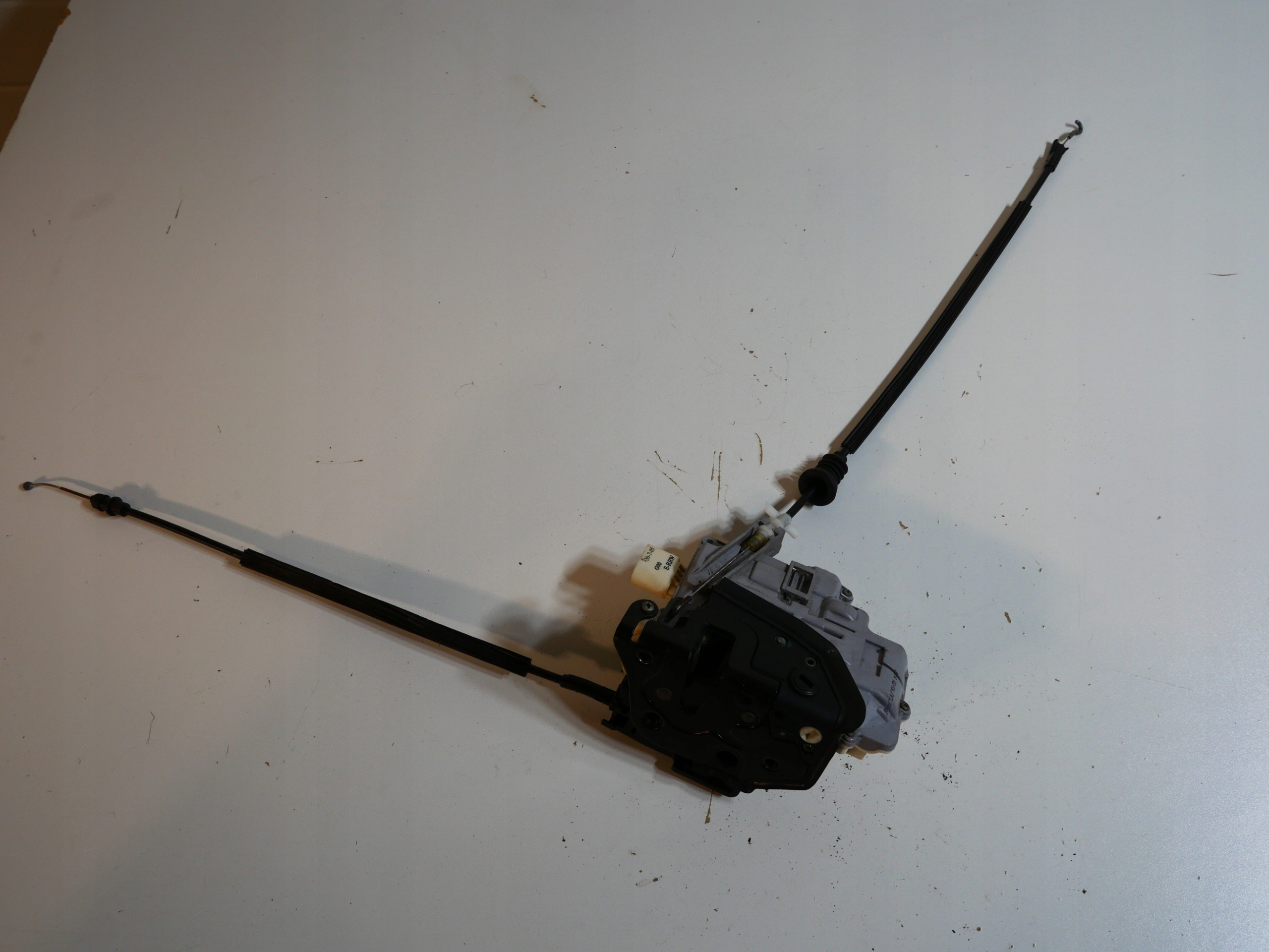 lock door VW PASSAT B5 3B4839016A