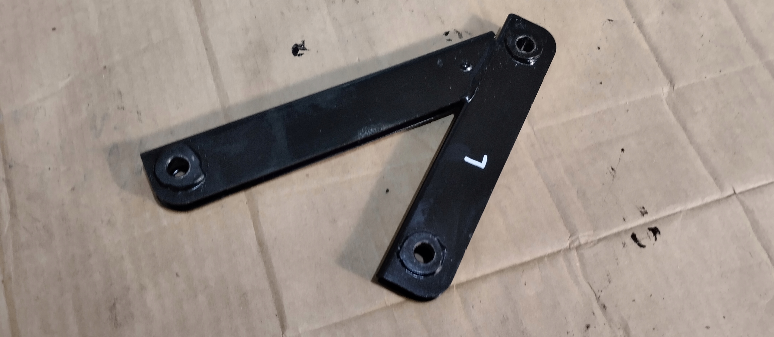 кронштейн крепление подпора MERCEDES W447 A4476200085