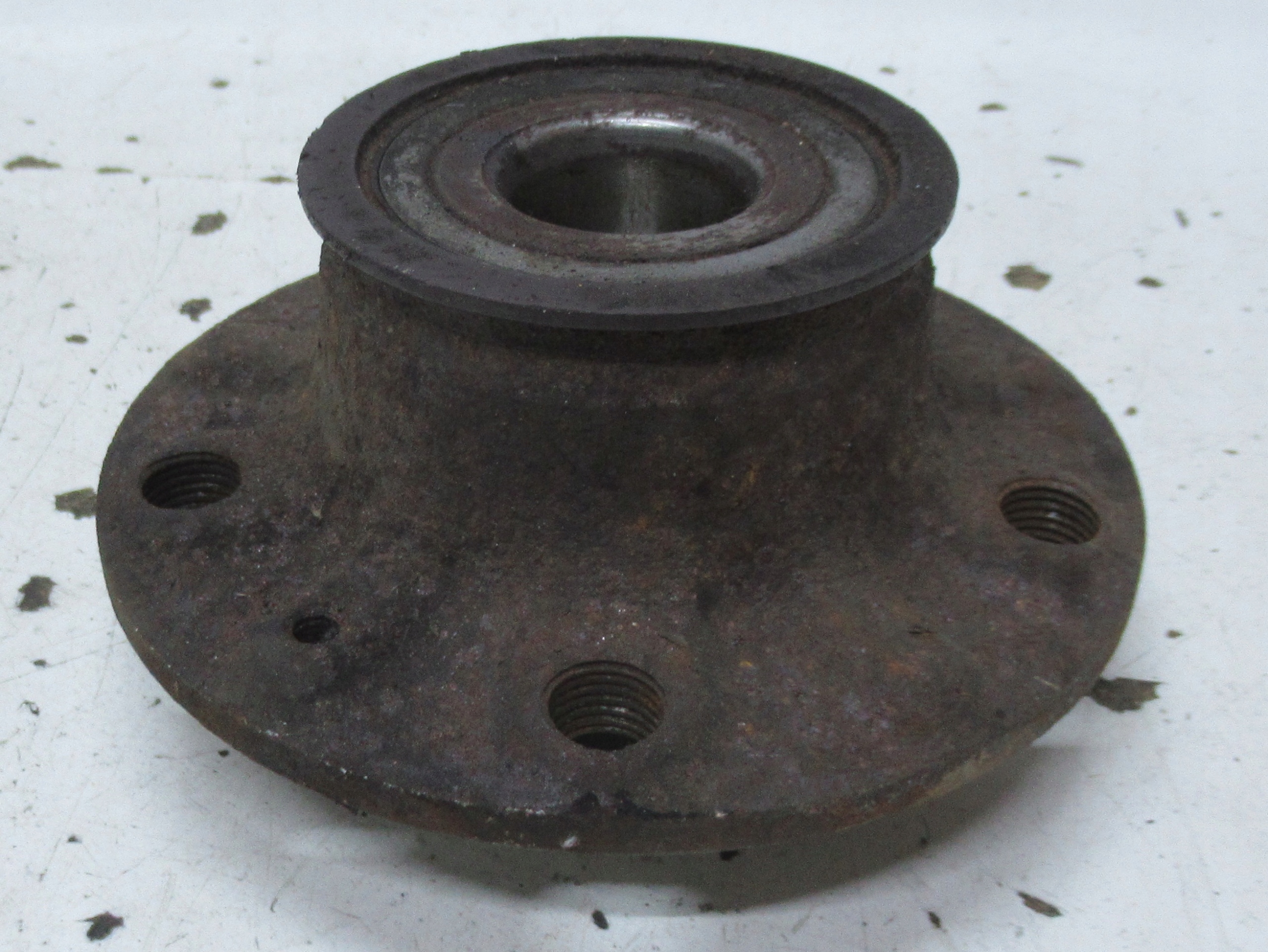 AUDI A3 8P 07R perno mozzo Destra posteriore