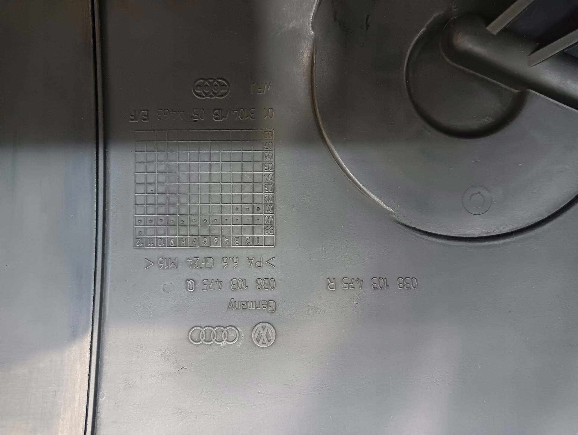 kryt ventilů GOLF IV AUY 1.9 TDI 038103475Q
