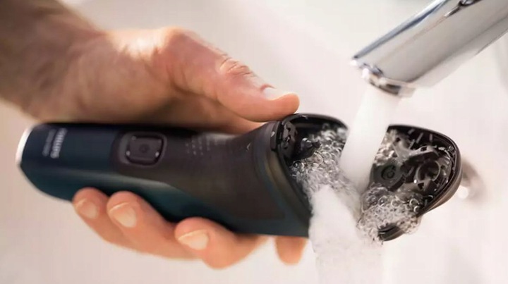 ELEKTRYCZNA MASZYNKA DO GOLENIA GOLARKA PHILIPS Kolor dominujący niebieski