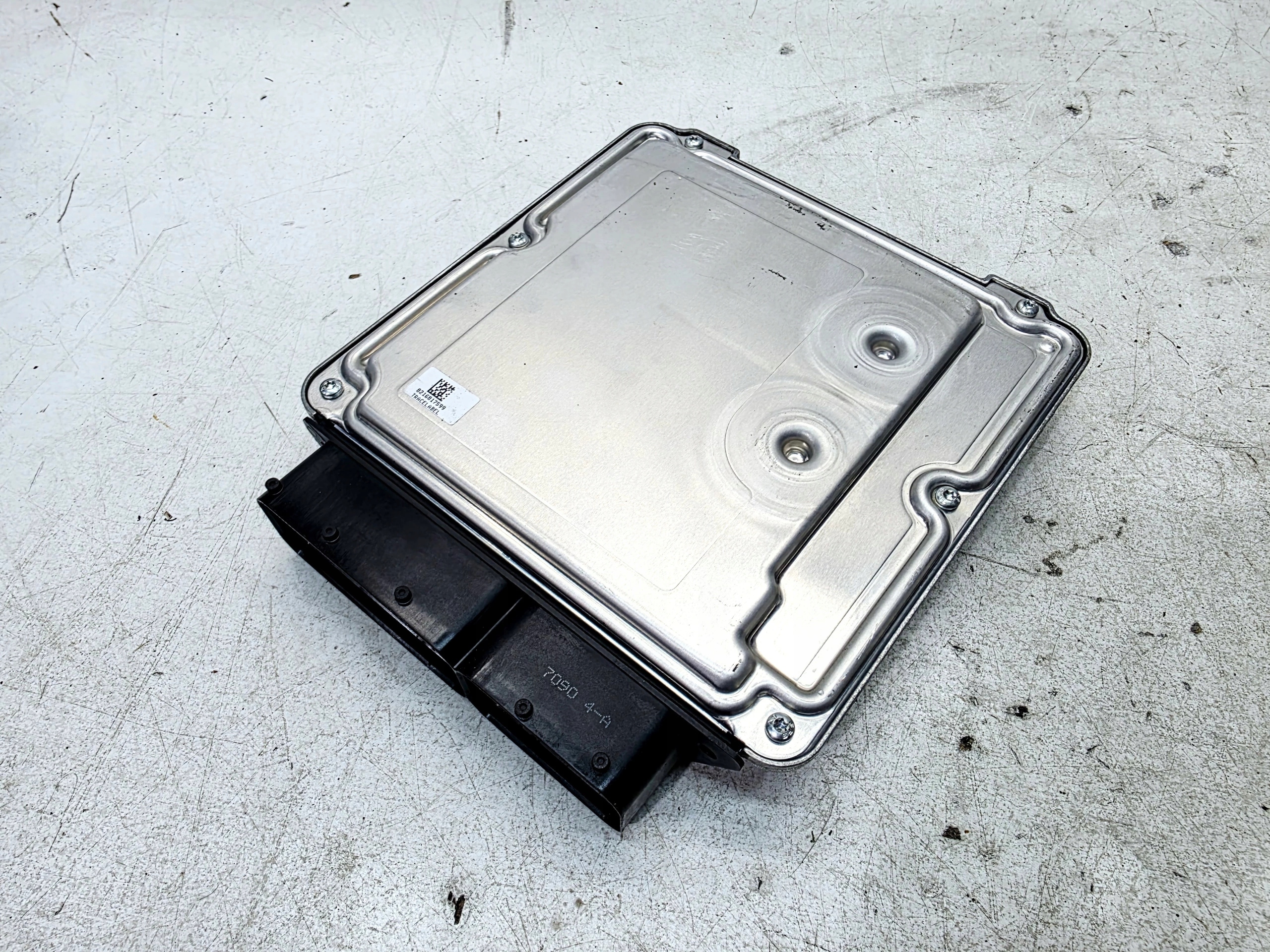 computer control unit of the engine AUDI A4 B8 A5 8T 2.0 TDI 03L906019AL