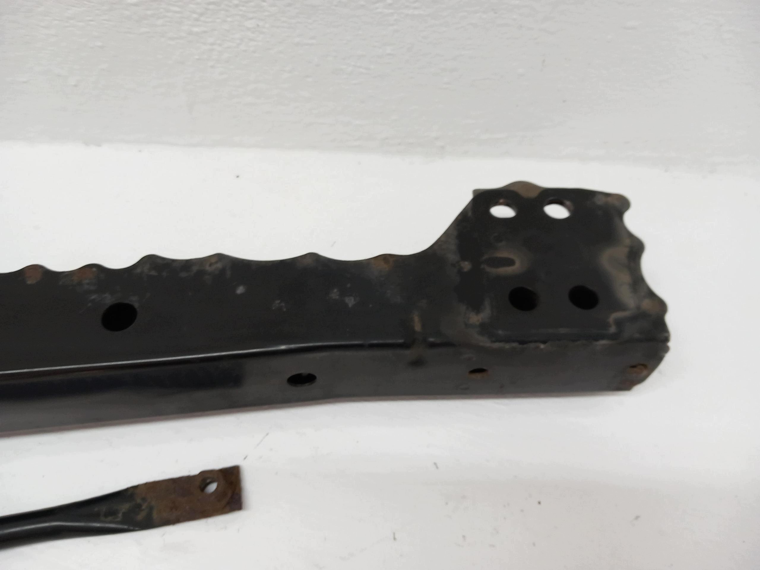 sider below engine axle beam subframe TOYOTA VERSO LIFT OE