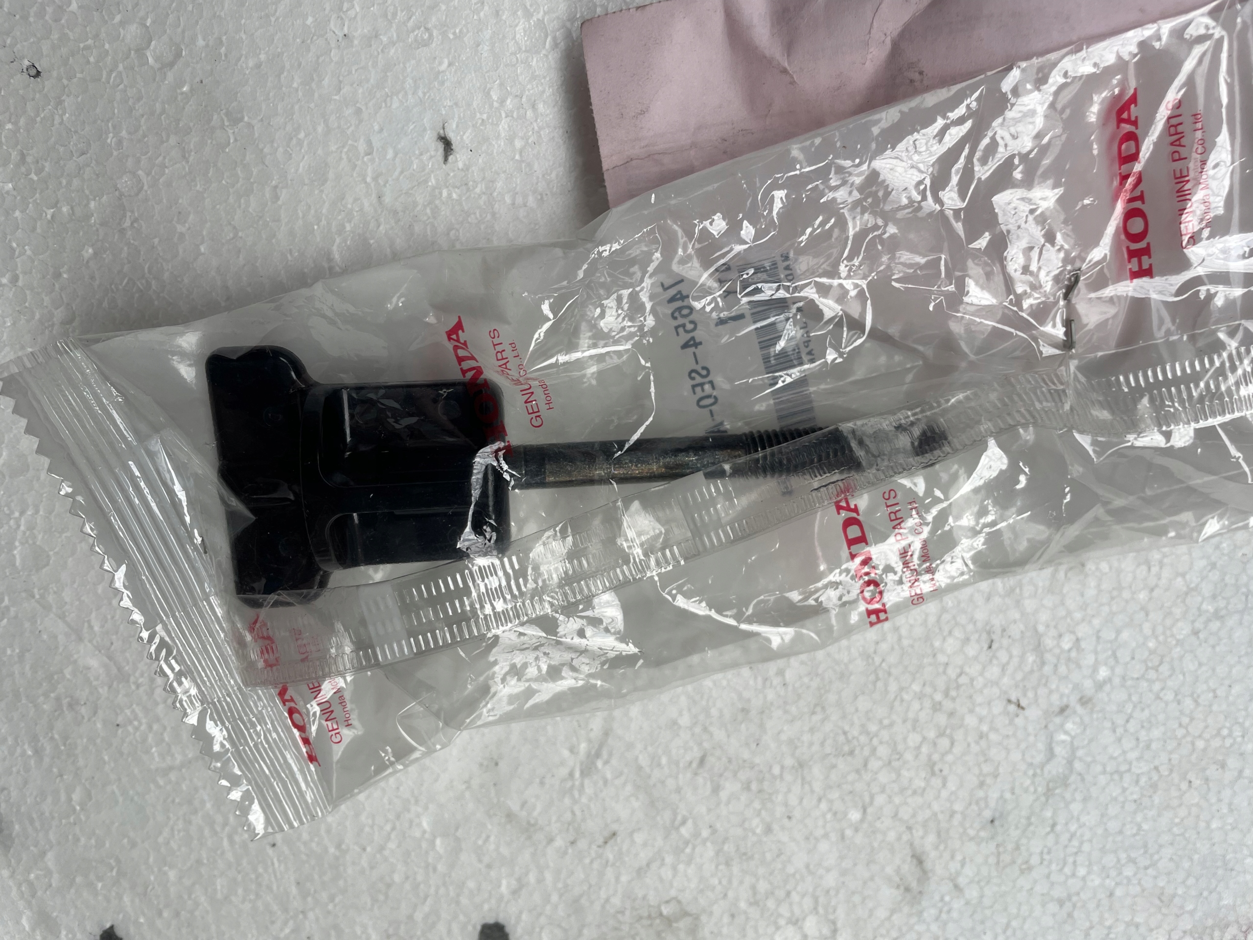 Mocowanie koła zapasowego HONDA 74654-SE0-A00