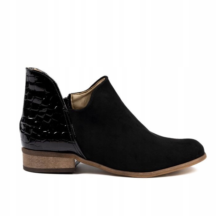 Černé Ploché Kotníkové Boty S Hadicí Na Svršku Optimo 38