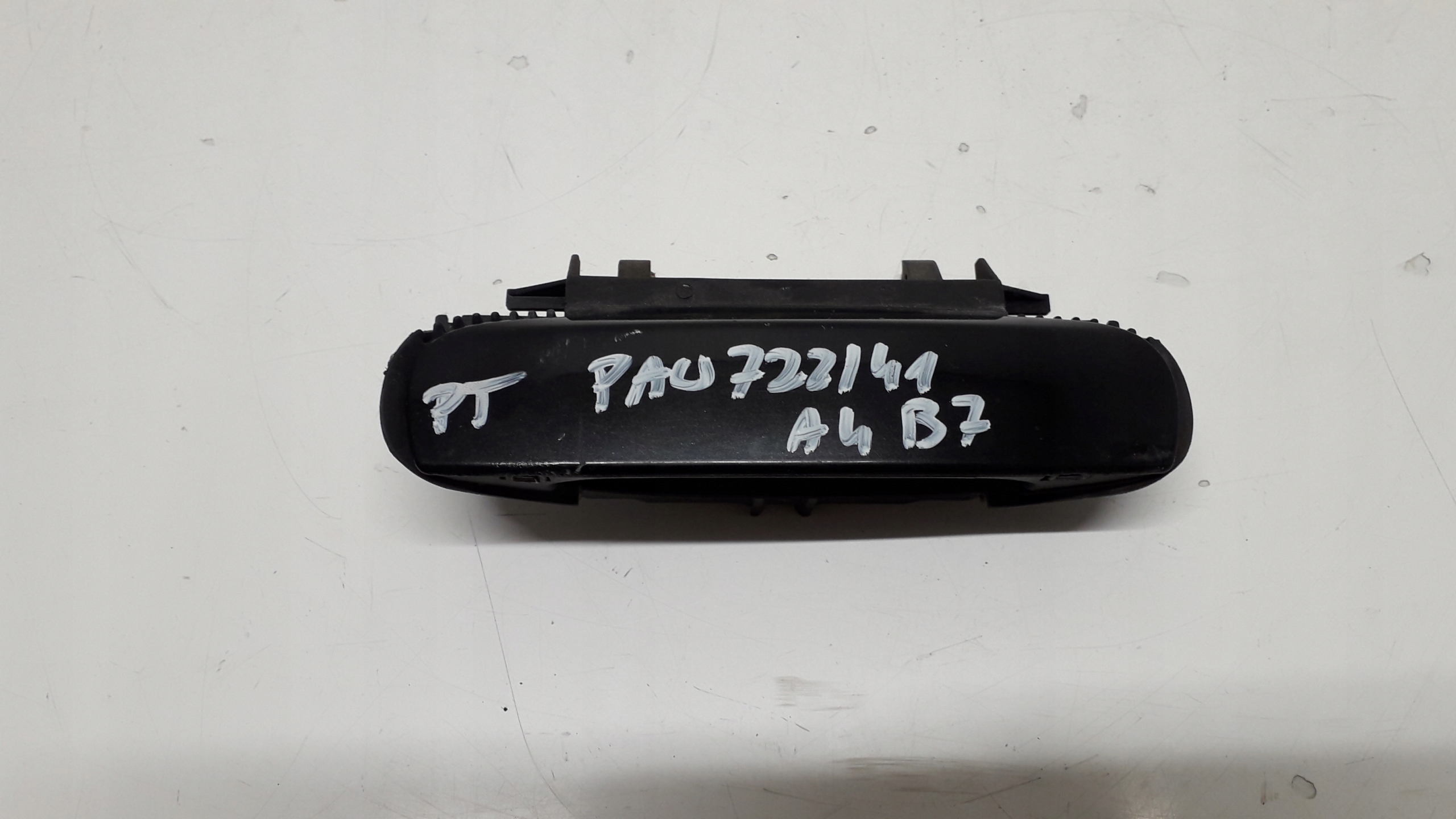 AUDI A4 B7 KLAMKA DRZWI ZEWNĘTRZNA PRAWY TYŁ