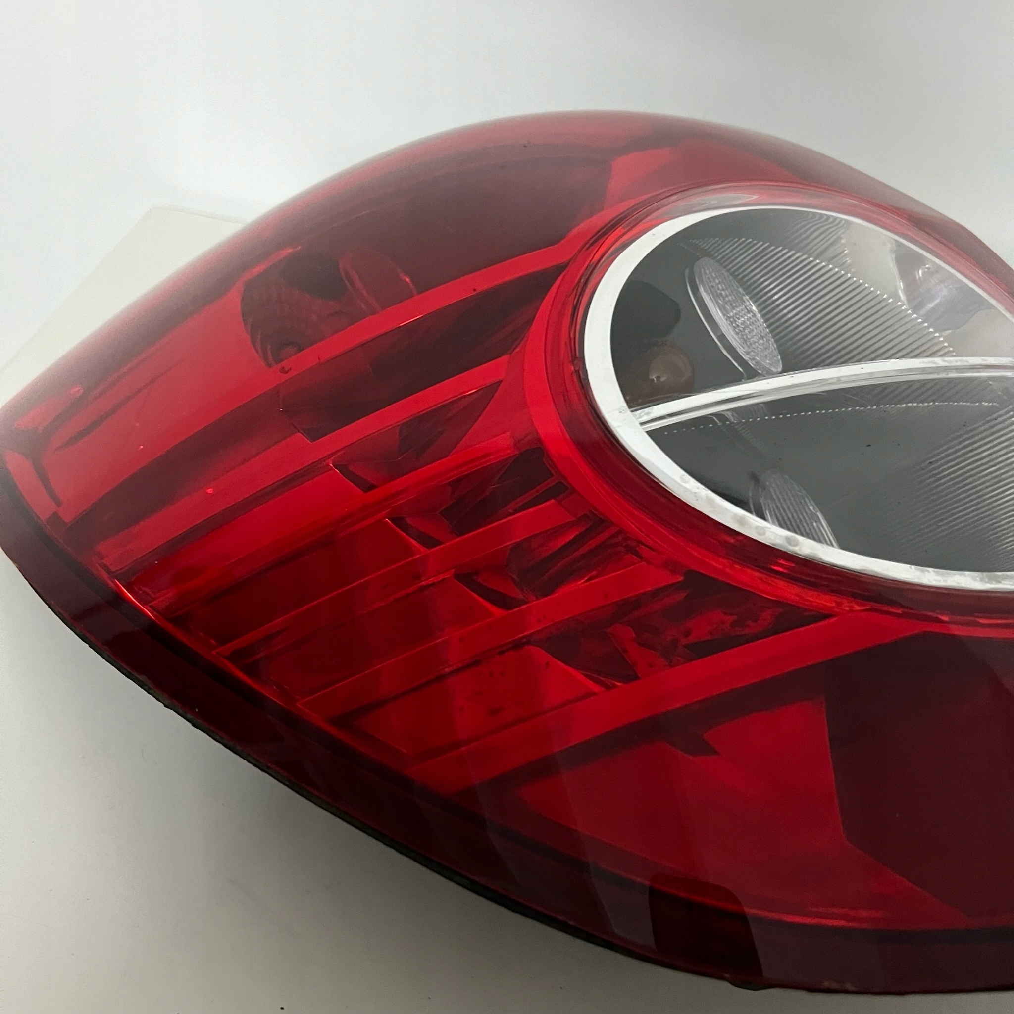 LAMPA LEWY TYŁ LEWA TYLNIA CHEVROLET CAPTIVA Producent części Chevrolet OE