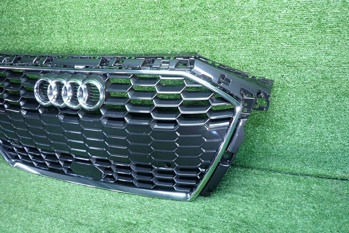 AUDI A3 8Y 20- front PREKLADgrill