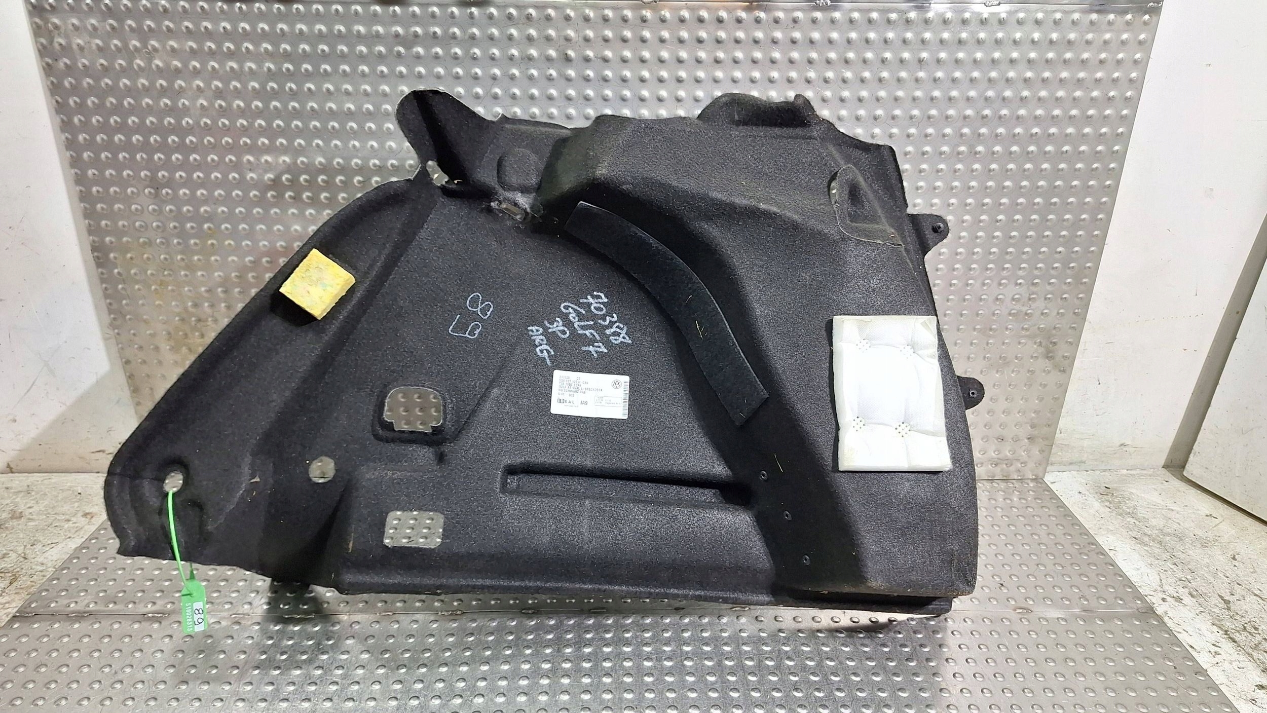 boot upholstery left 5G6867427H VW GOLF VII
