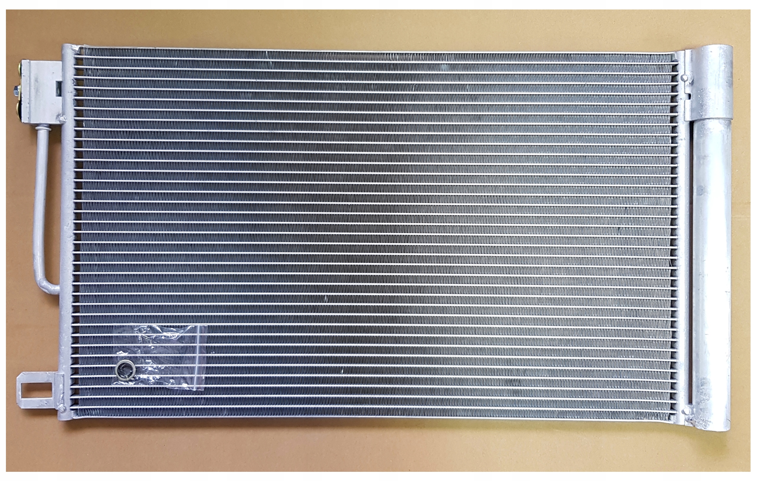 35777 - РАДИАТОР КОНДИЦИОНЕРА FIAT GRANDE PUNTO 1.2 1.3 D