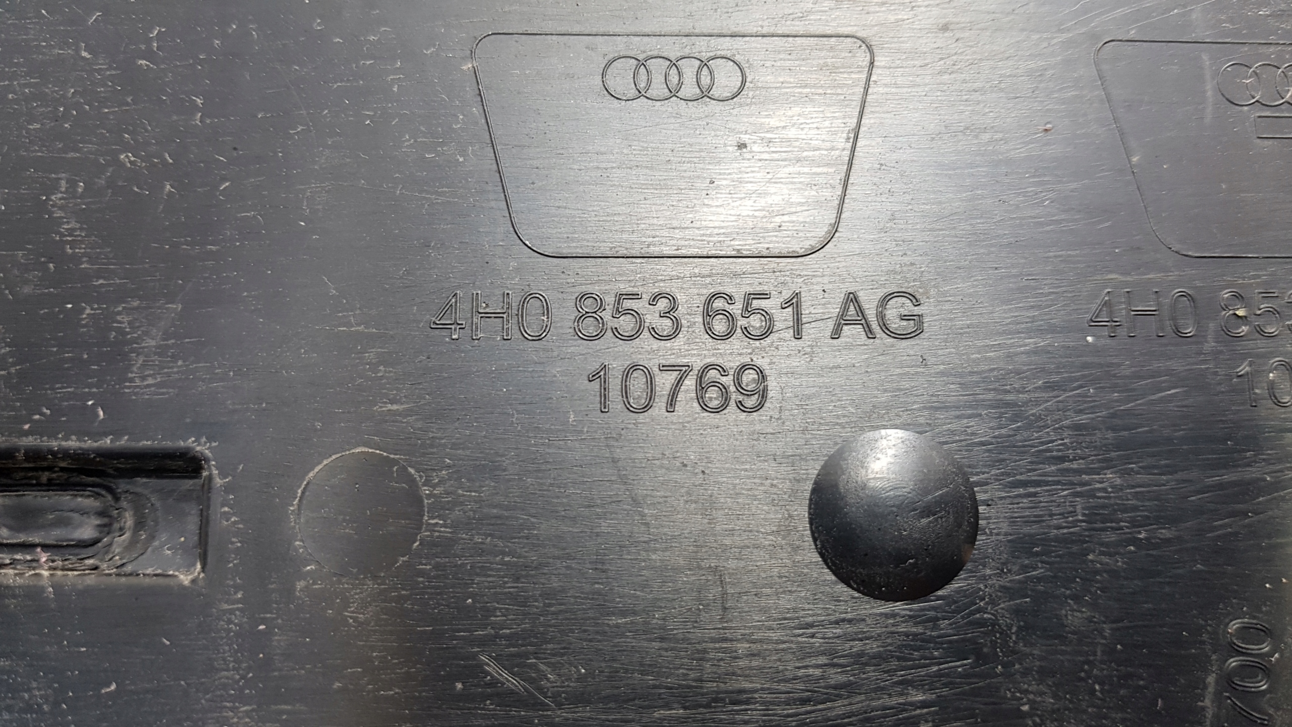 AUDI A8 D4 S8 LIFT 4H0 maska 3575