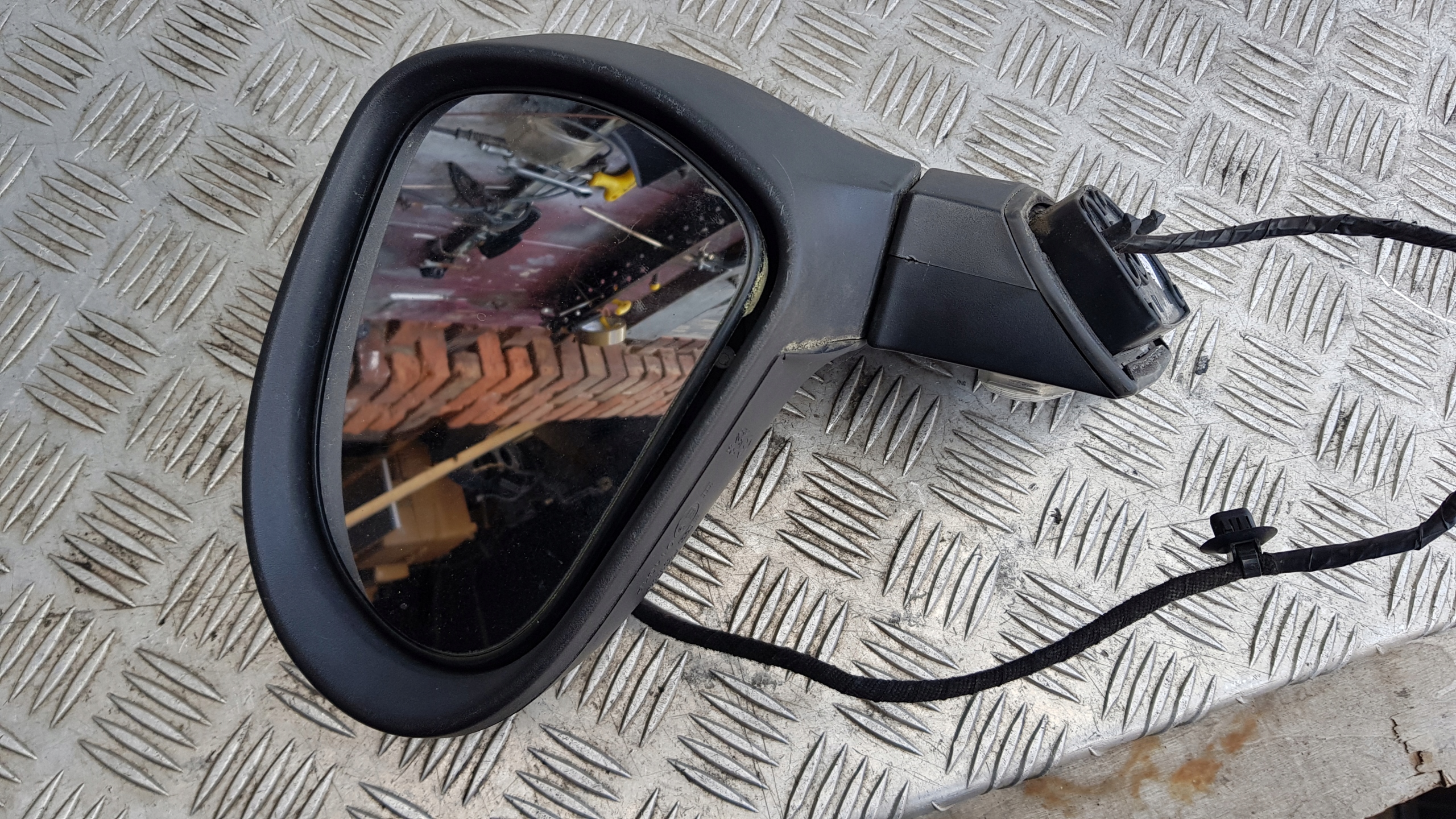 PEUGEOT 207 lift mirror left 10 PIN KTH
