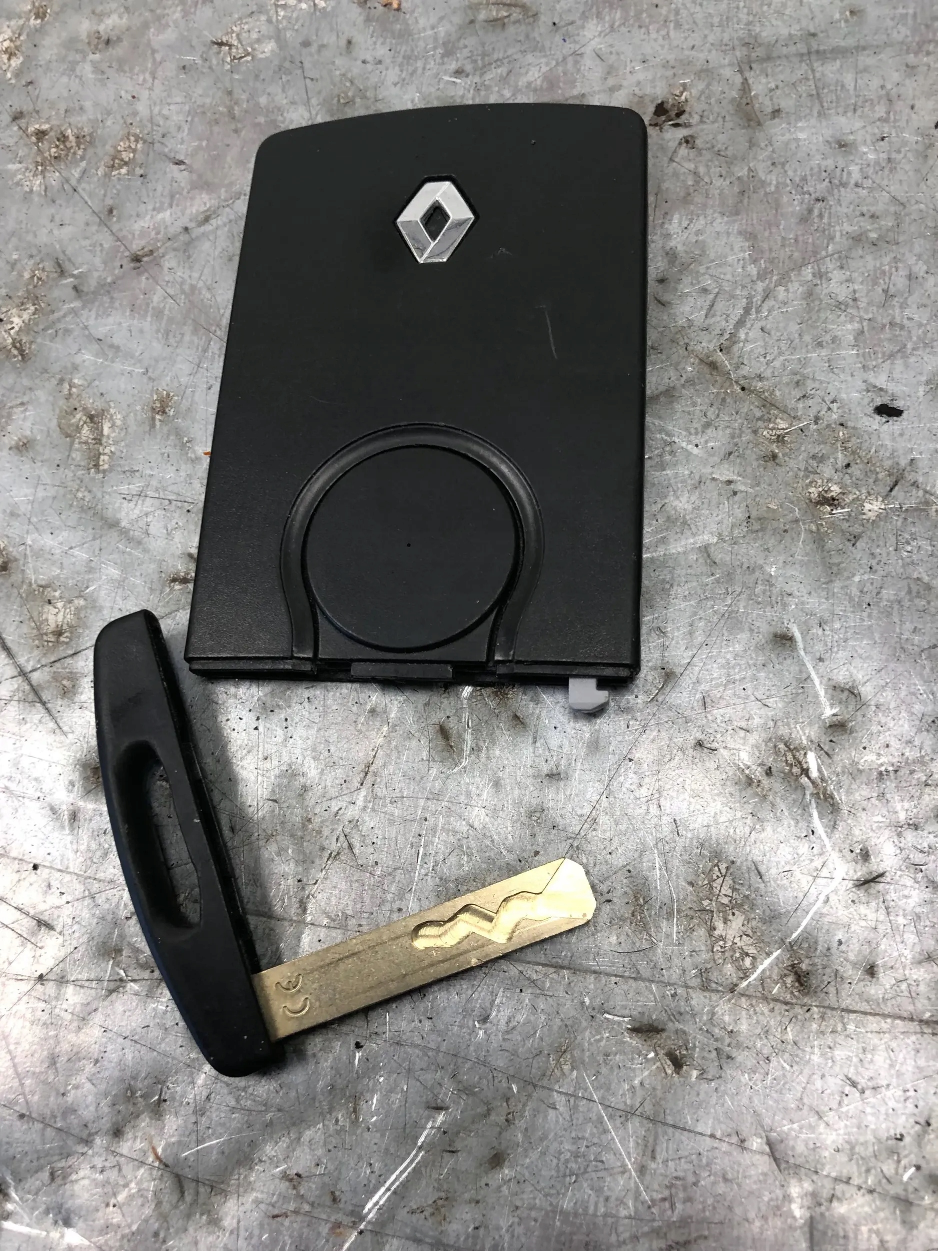 player KARTA RENAULT SCENIC III 285909828R