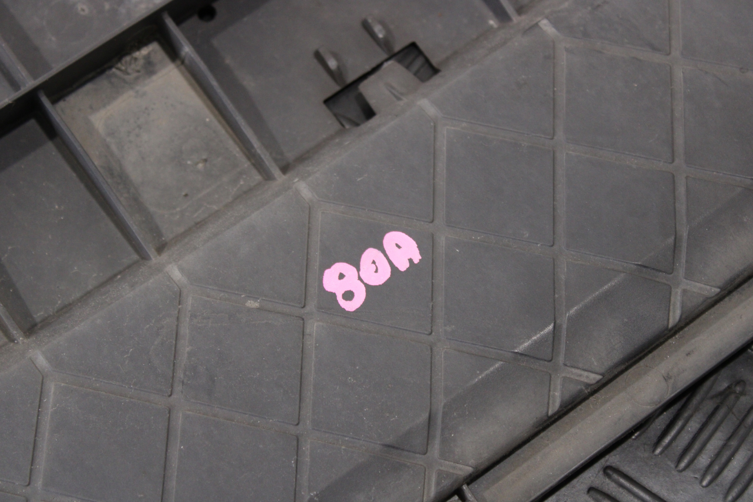 ABDECKUNG BLENDE ABDECKUNG UNTER STOSSSTANGE AUDI Q5 80A QUATTRO 80A807233A