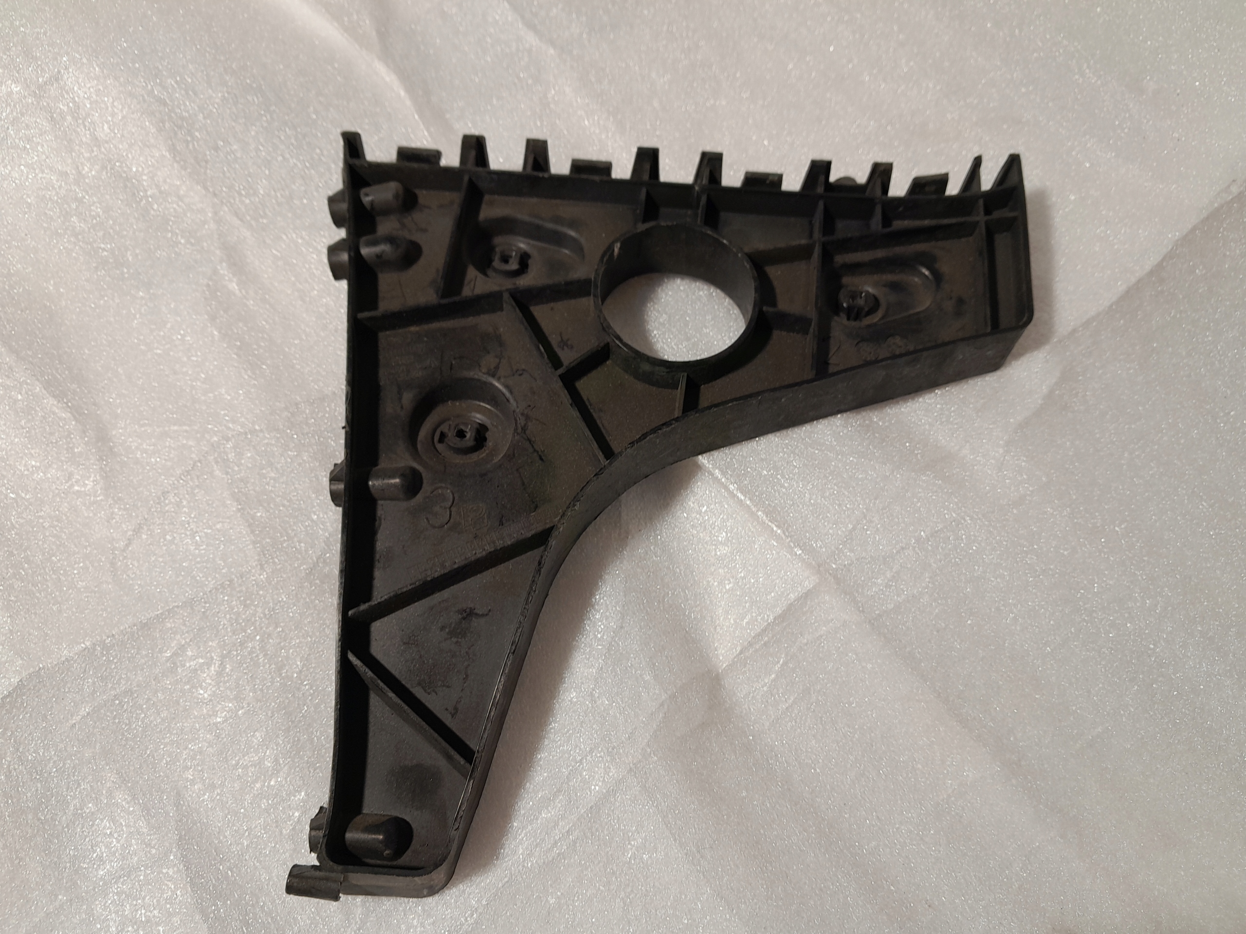 AUDI A7 4G bumper bracket left rear part 4G8807453A